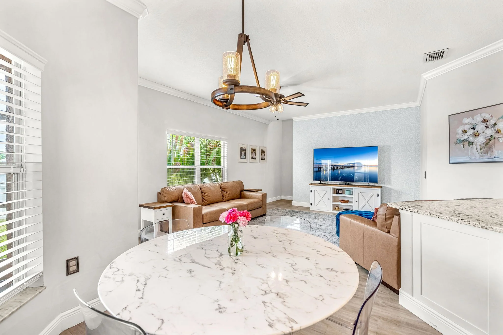 living room 1-1.jpg