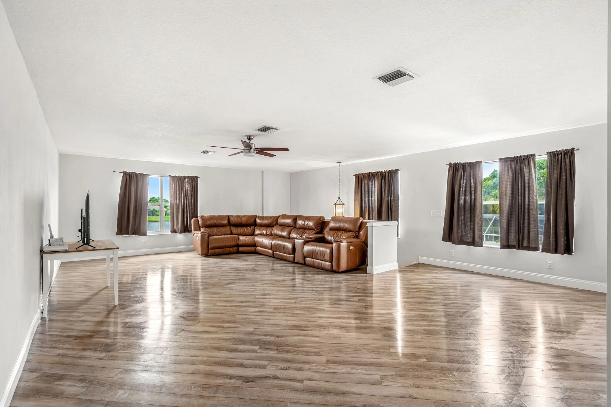 bonus Room 1.jpg