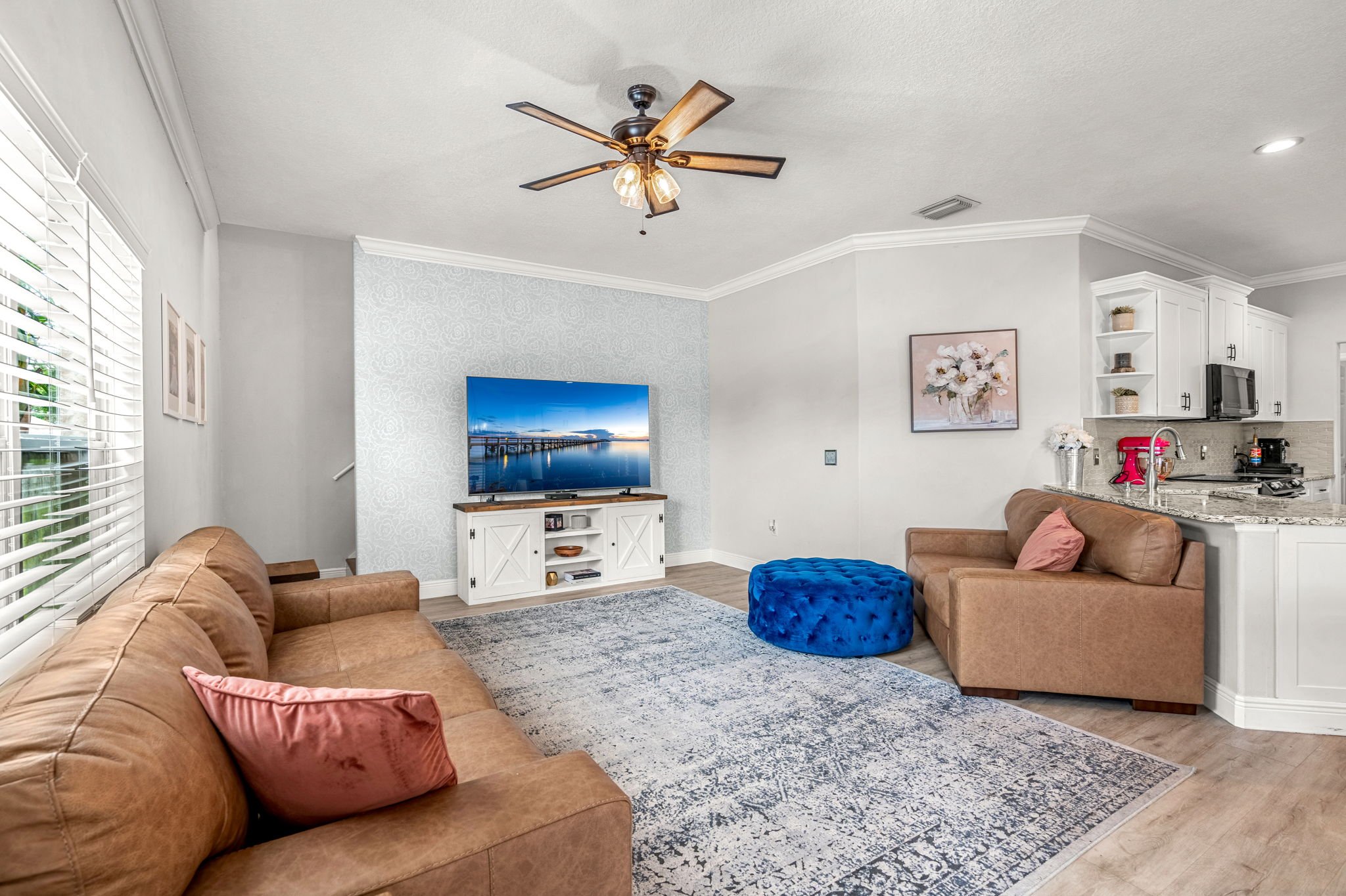 living room 1-2 .jpg