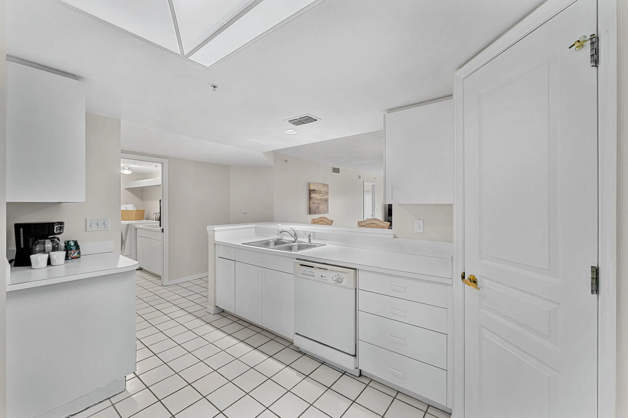 kitchen 4.jpg