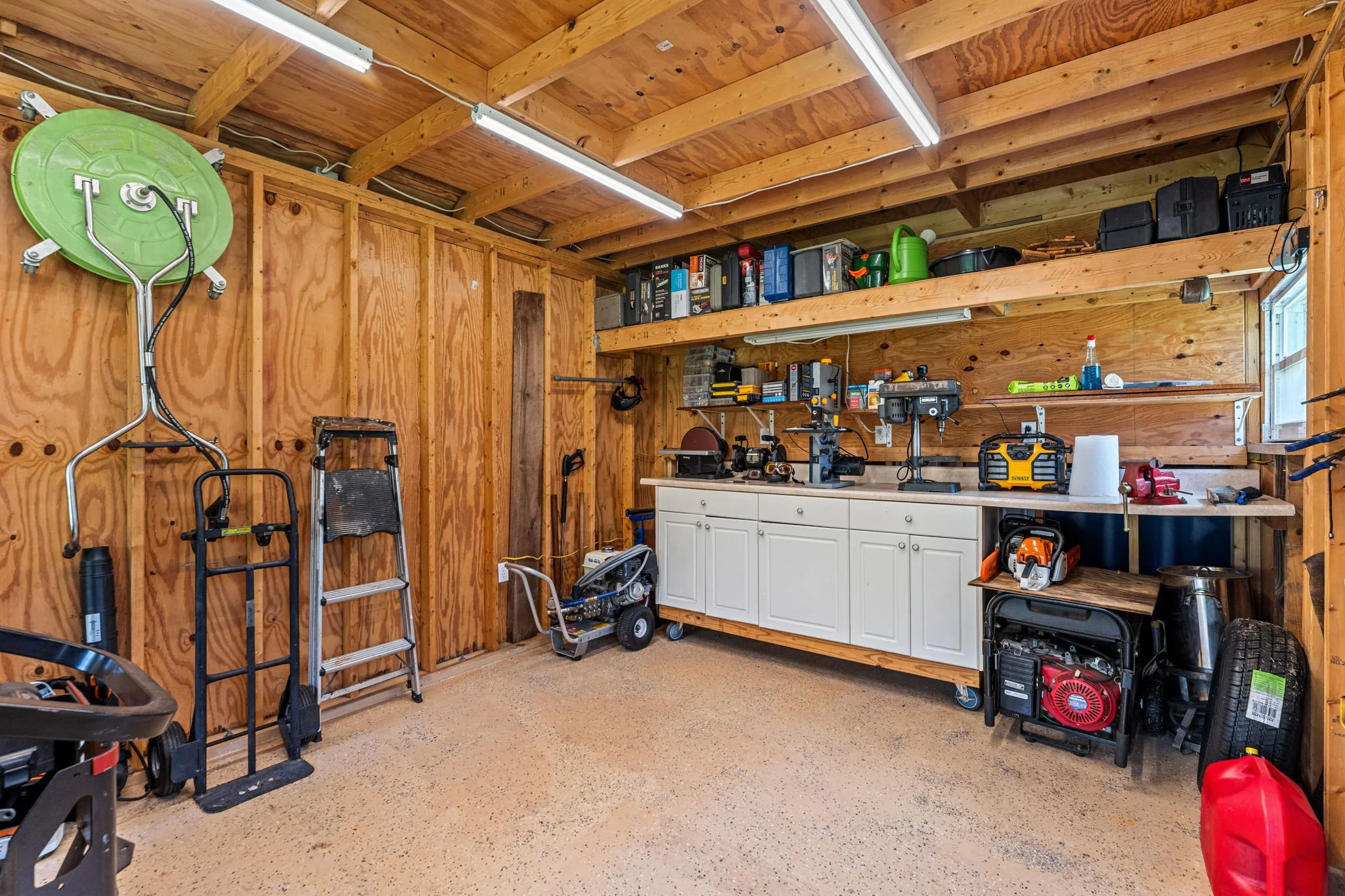 shed interior.jpg
