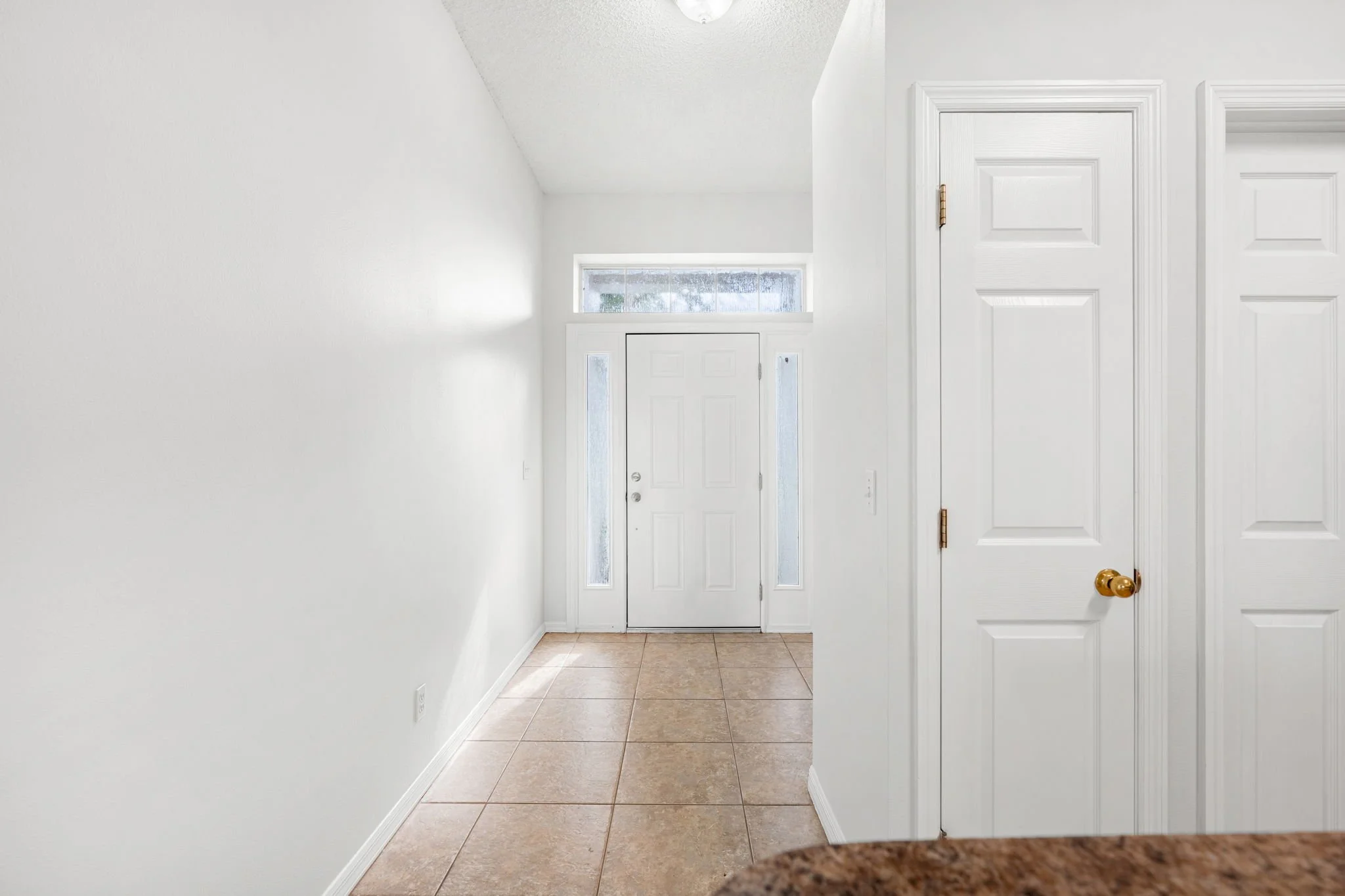 foyer.jpg
