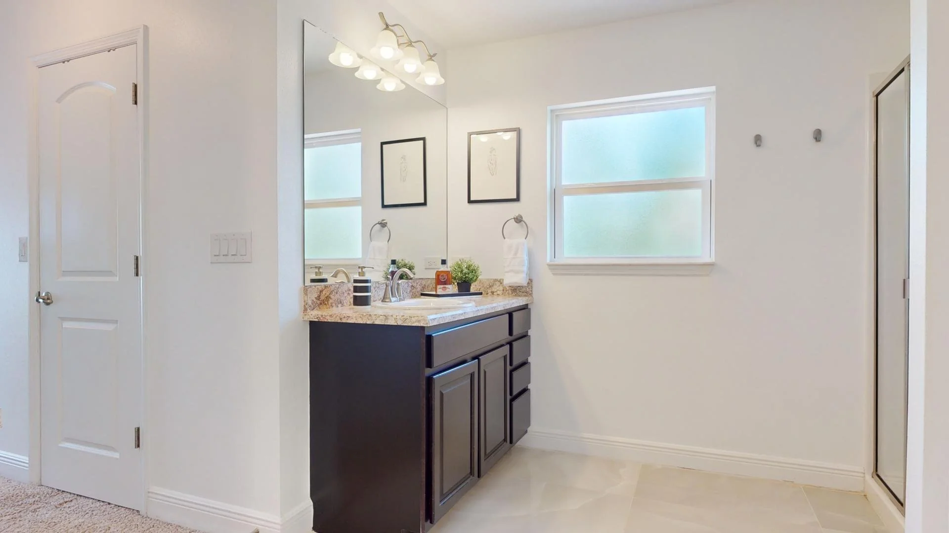 Primary Bath - 4.jpg