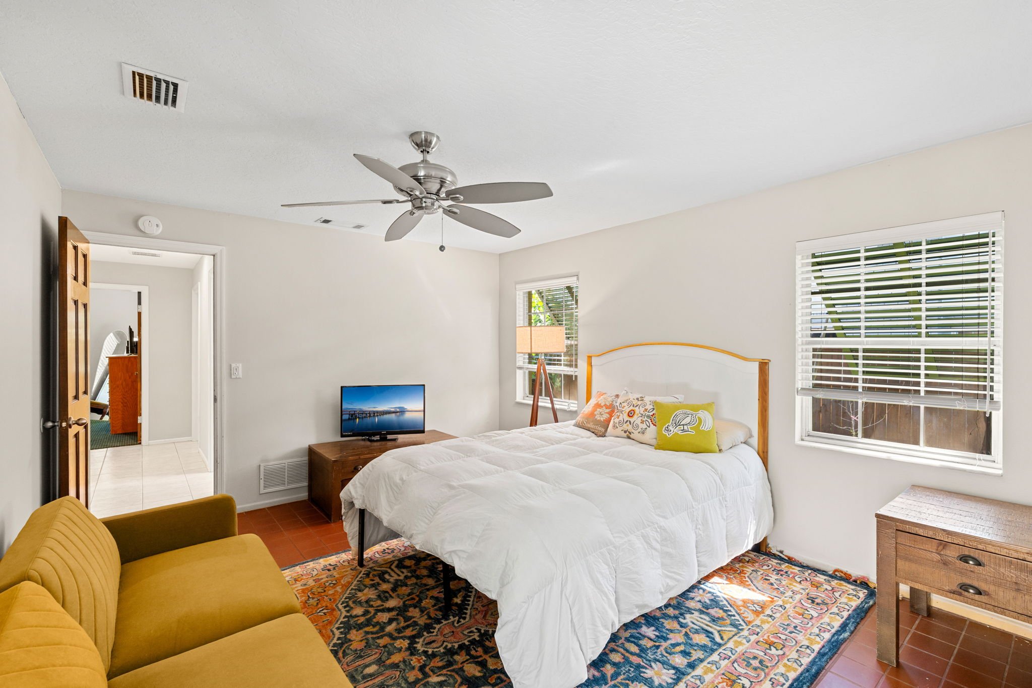 primary bedroom 1.jpg