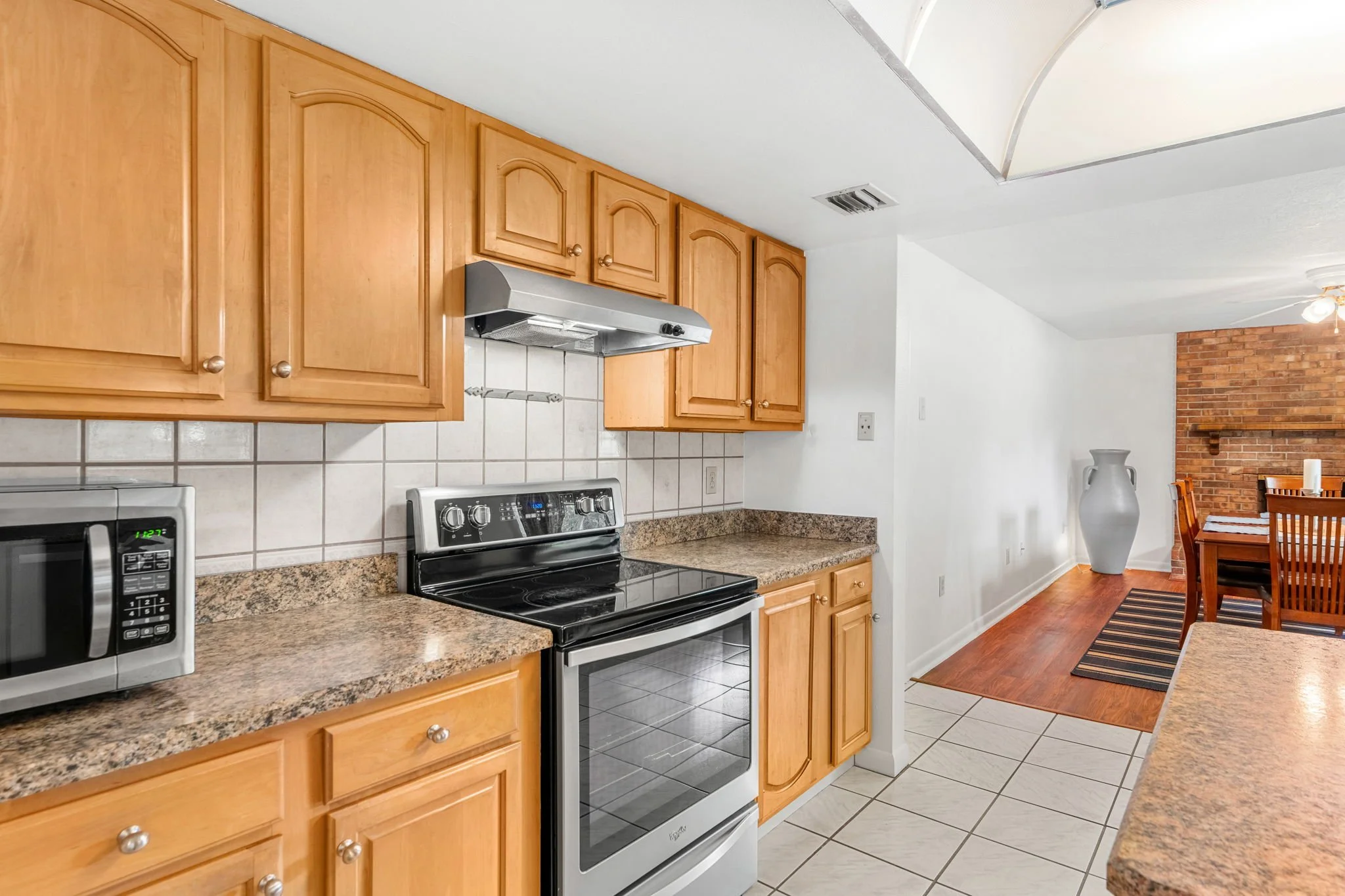 kitchen 6.jpg