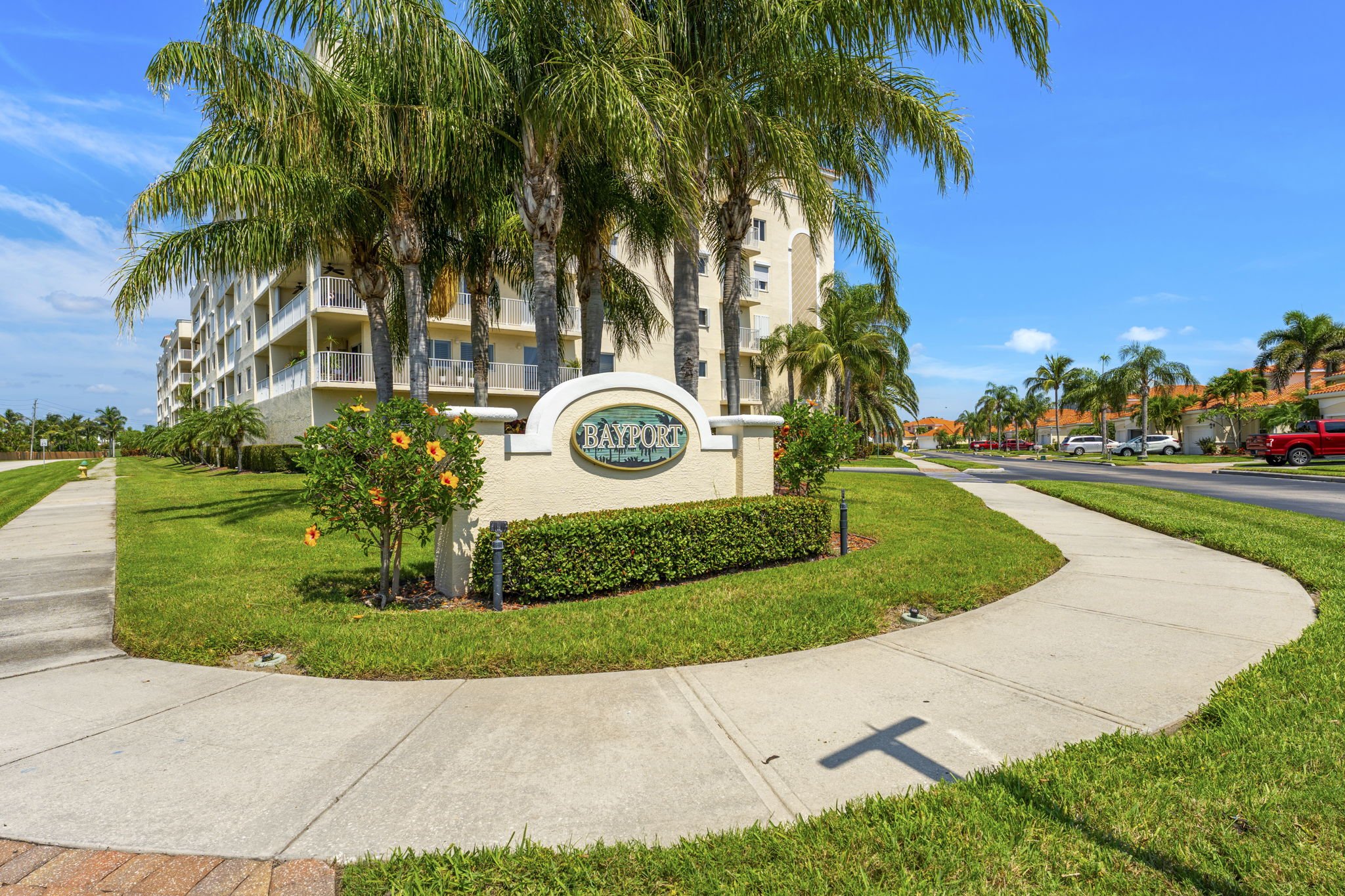exterior - entrace condo sign.jpg