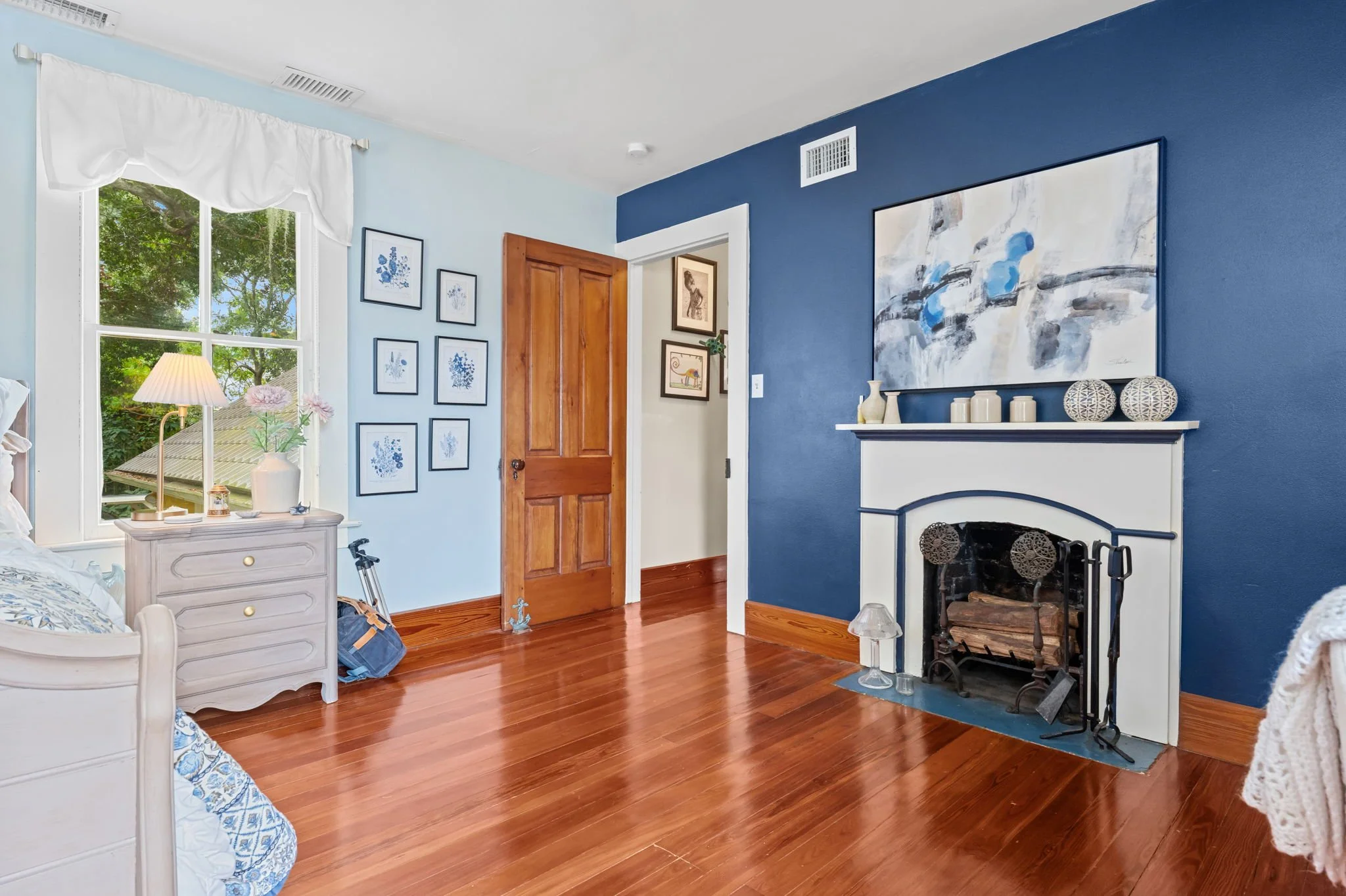 second floor bedroom 1.jpg