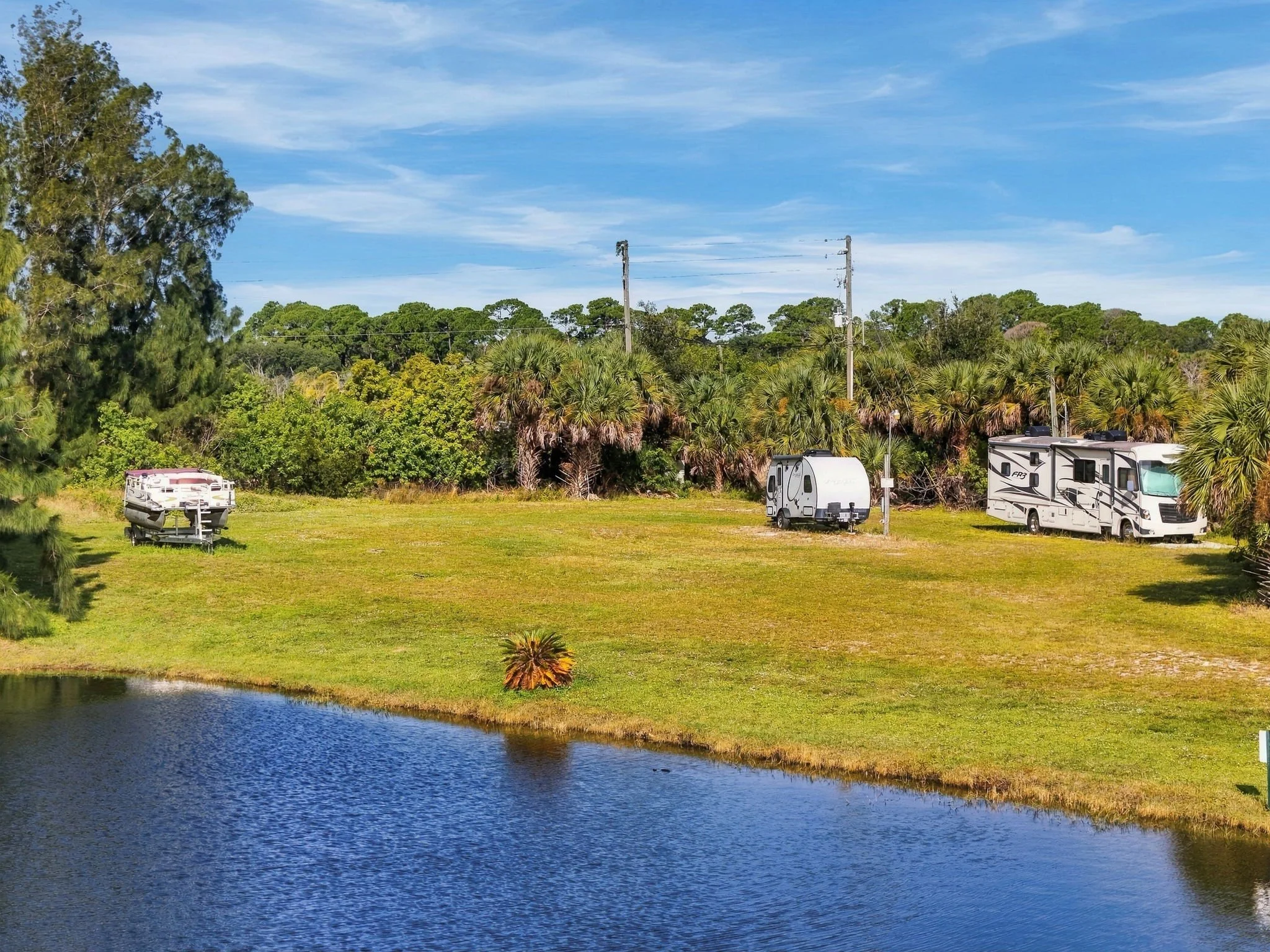RV:Boat parking.jpg