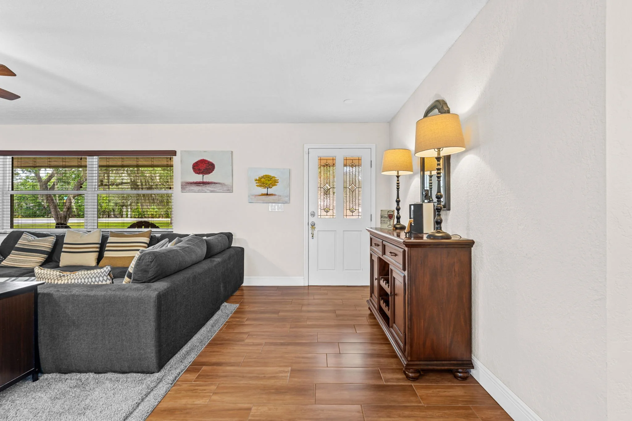 family room 2.jpg