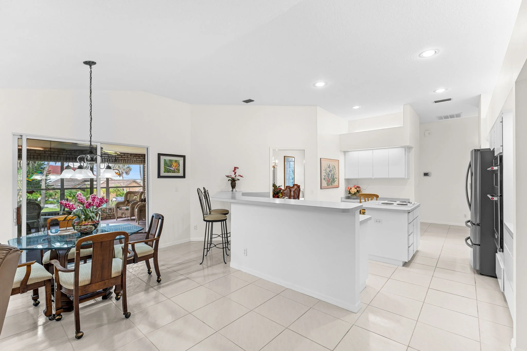 breakfast nook: kitchen.jpg