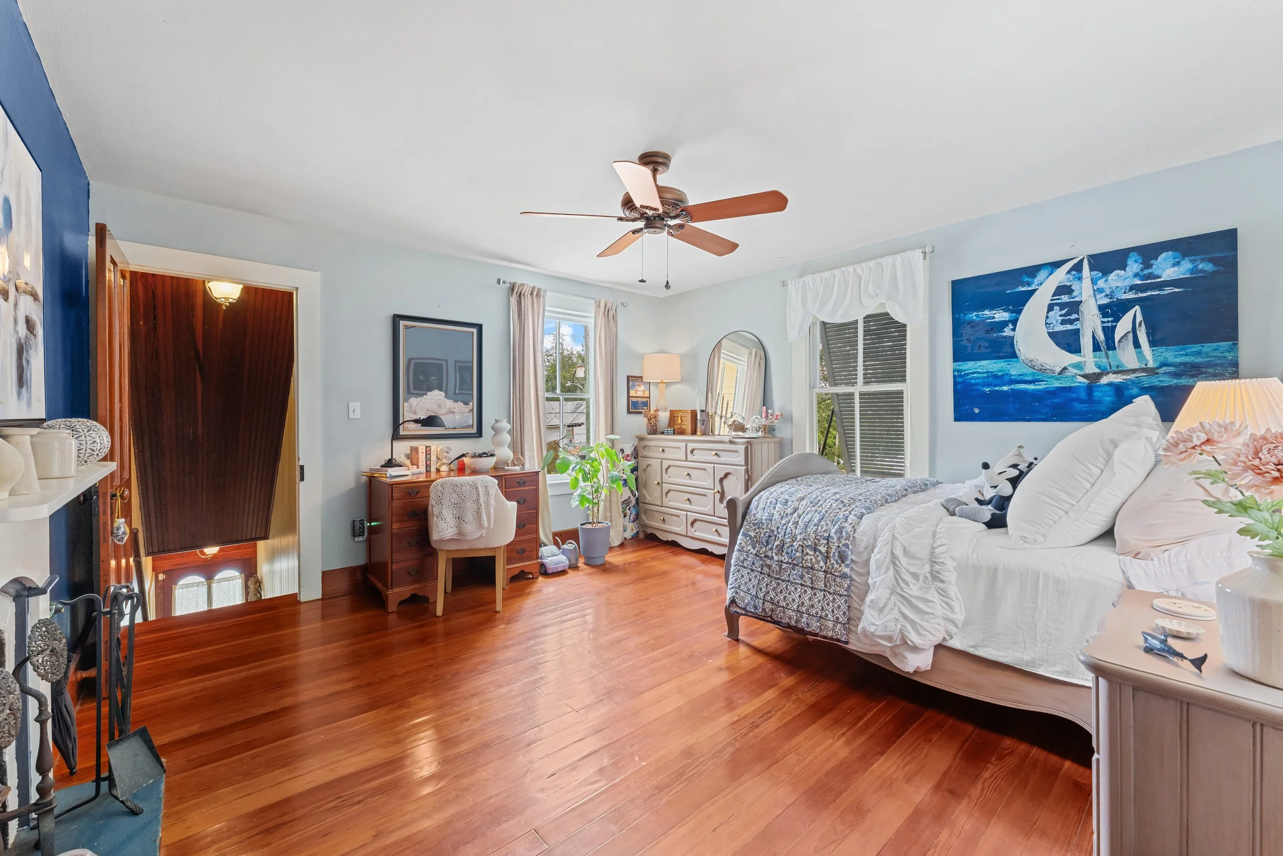 second floor bedroom.jpg