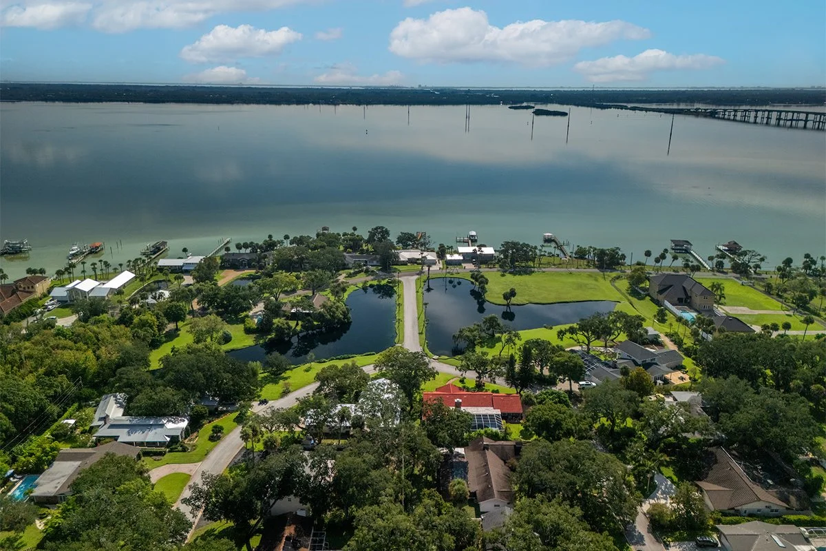 Riverfront homes in Indian River Estates, Cocoa Florida