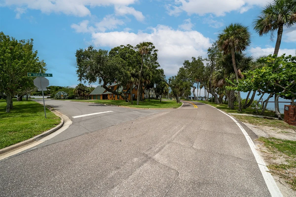 Residential road in High Point, Florida