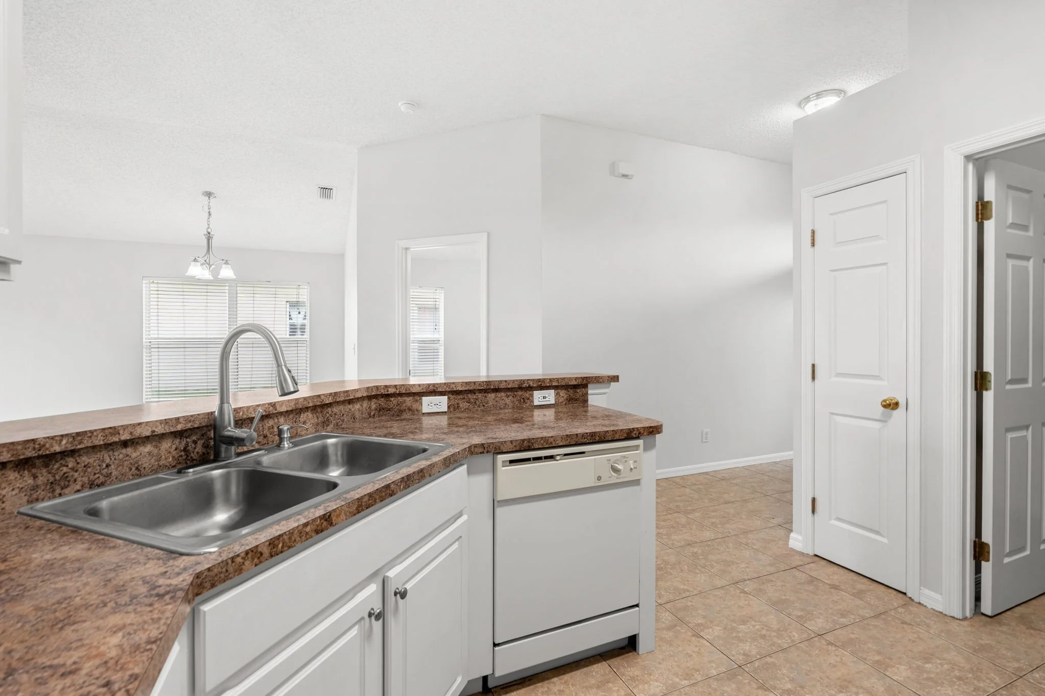 kitchen 6.jpg