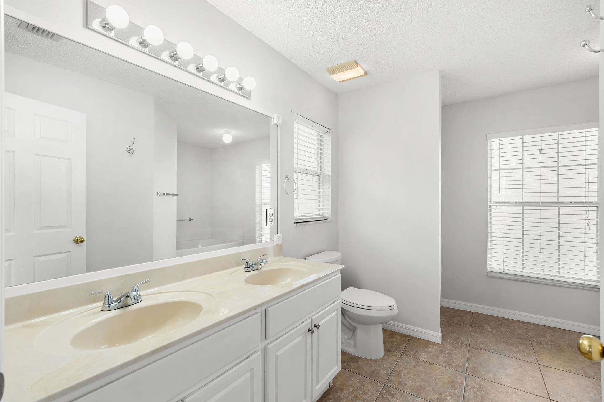 primary bath 3.jpg