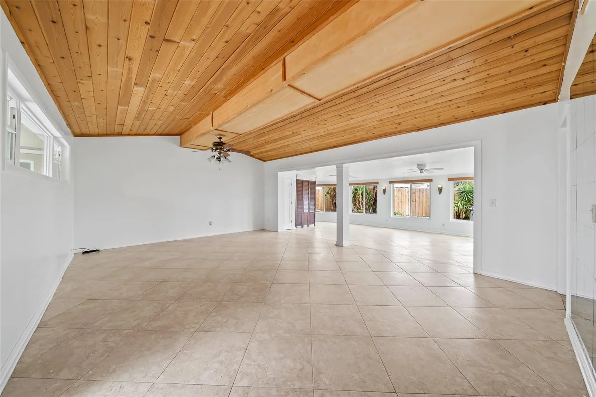 living room 1.jpg