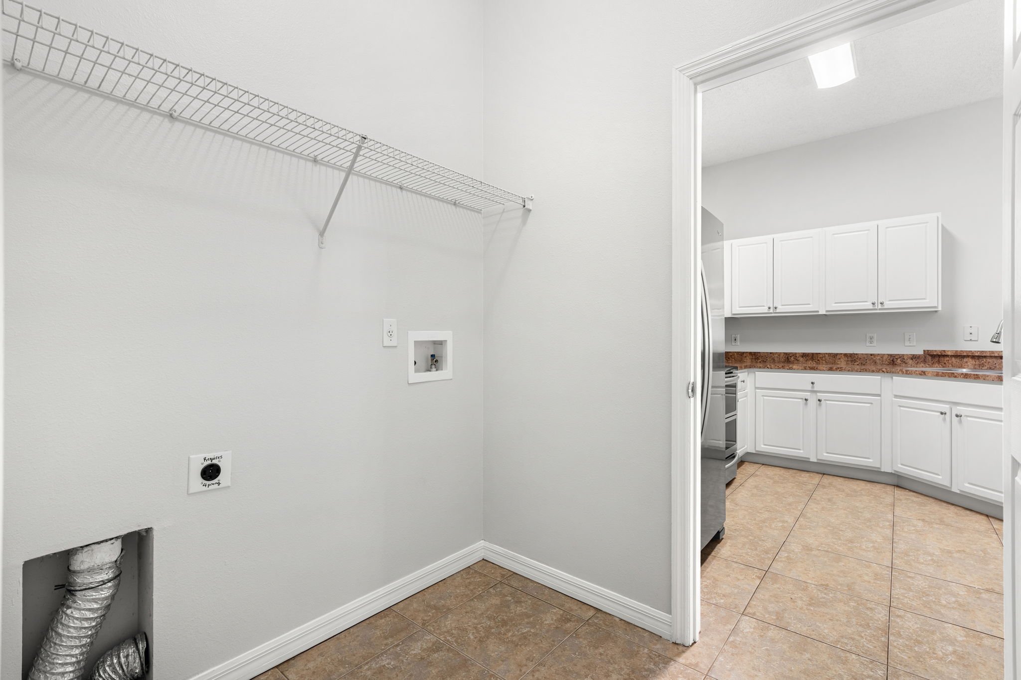 laundry room.jpg