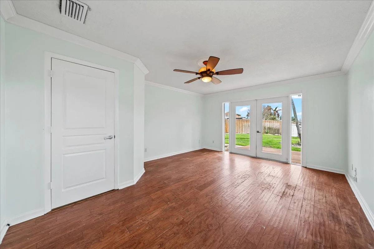 bedroom 4-1.jpg