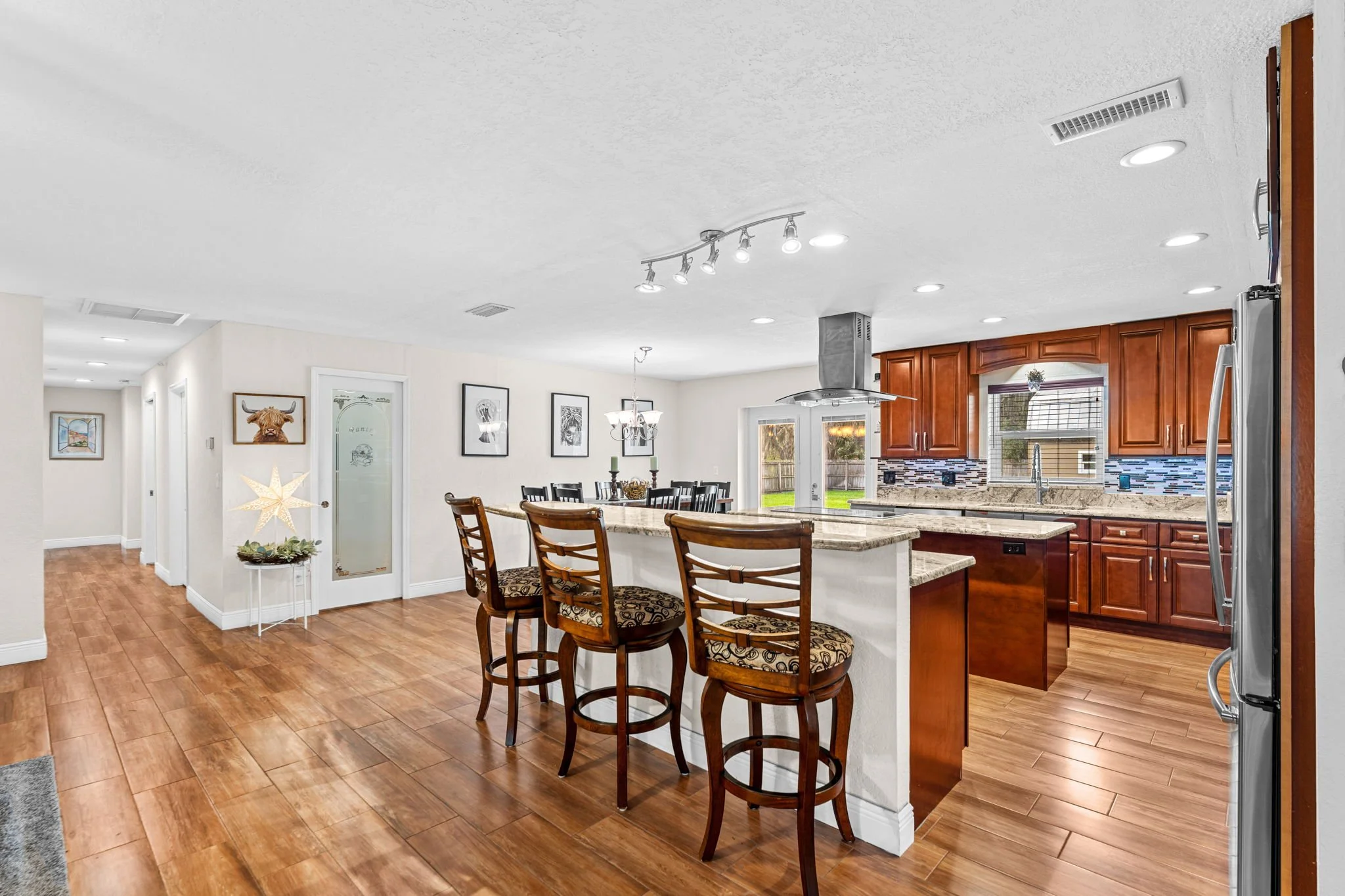 kitchen 9.jpg