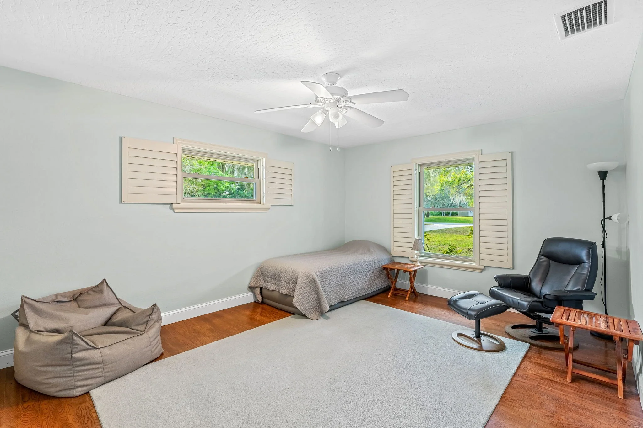 Guest Bedroom 2.jpg