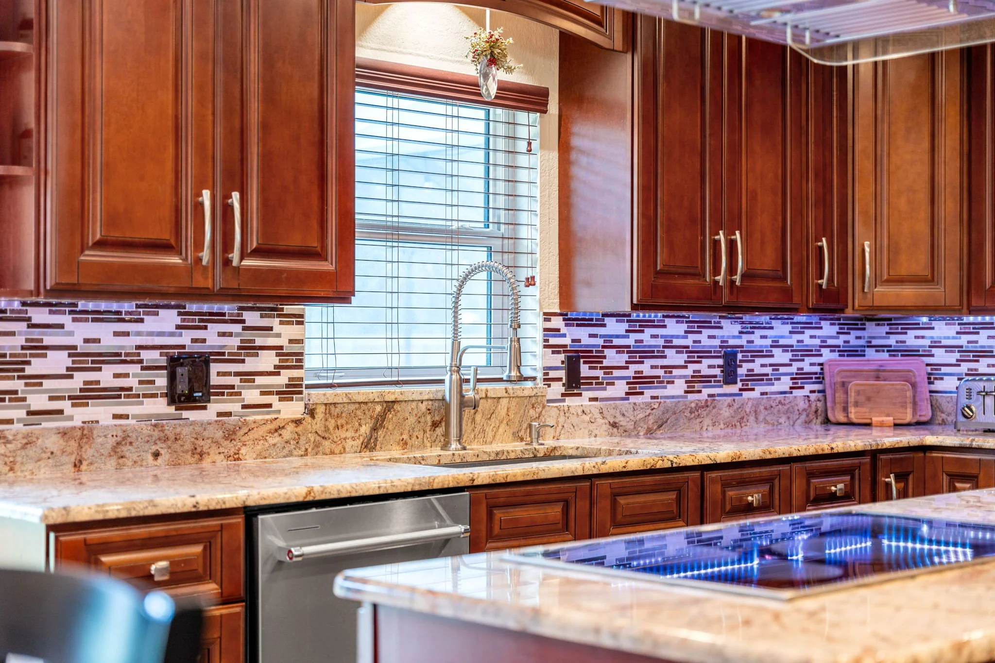 kitchen 1.jpg