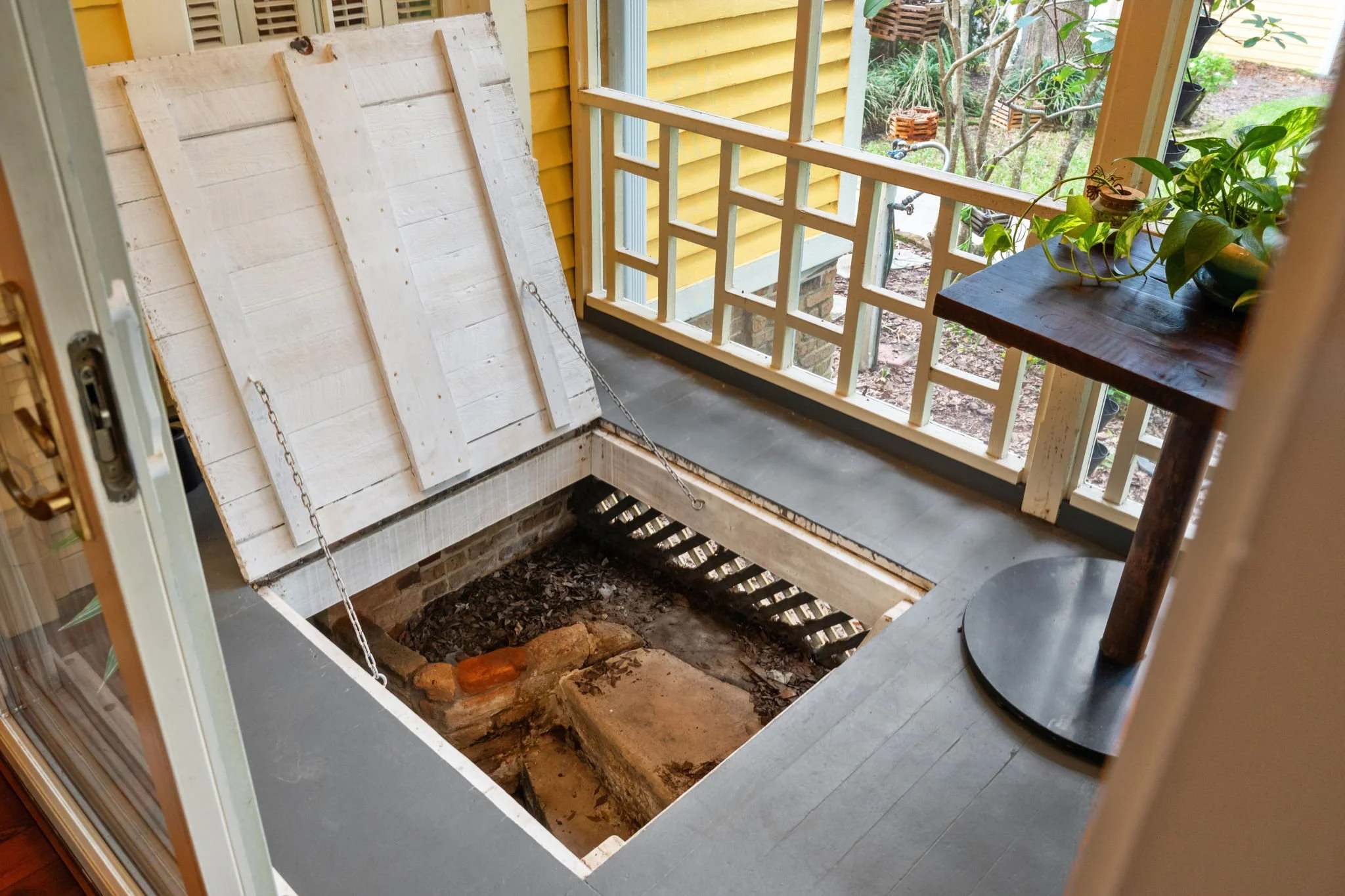 sunroom 2: crawl space.jpg