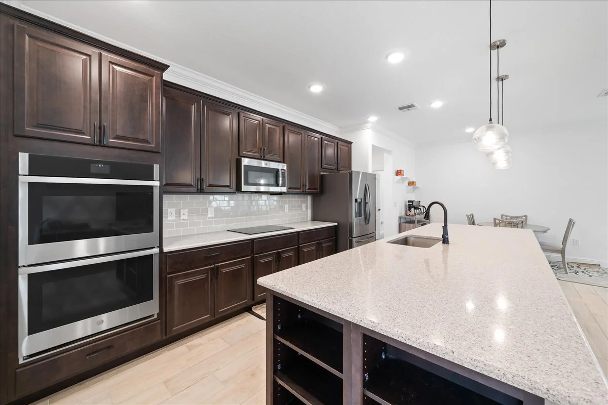 kitchen 1.jpg