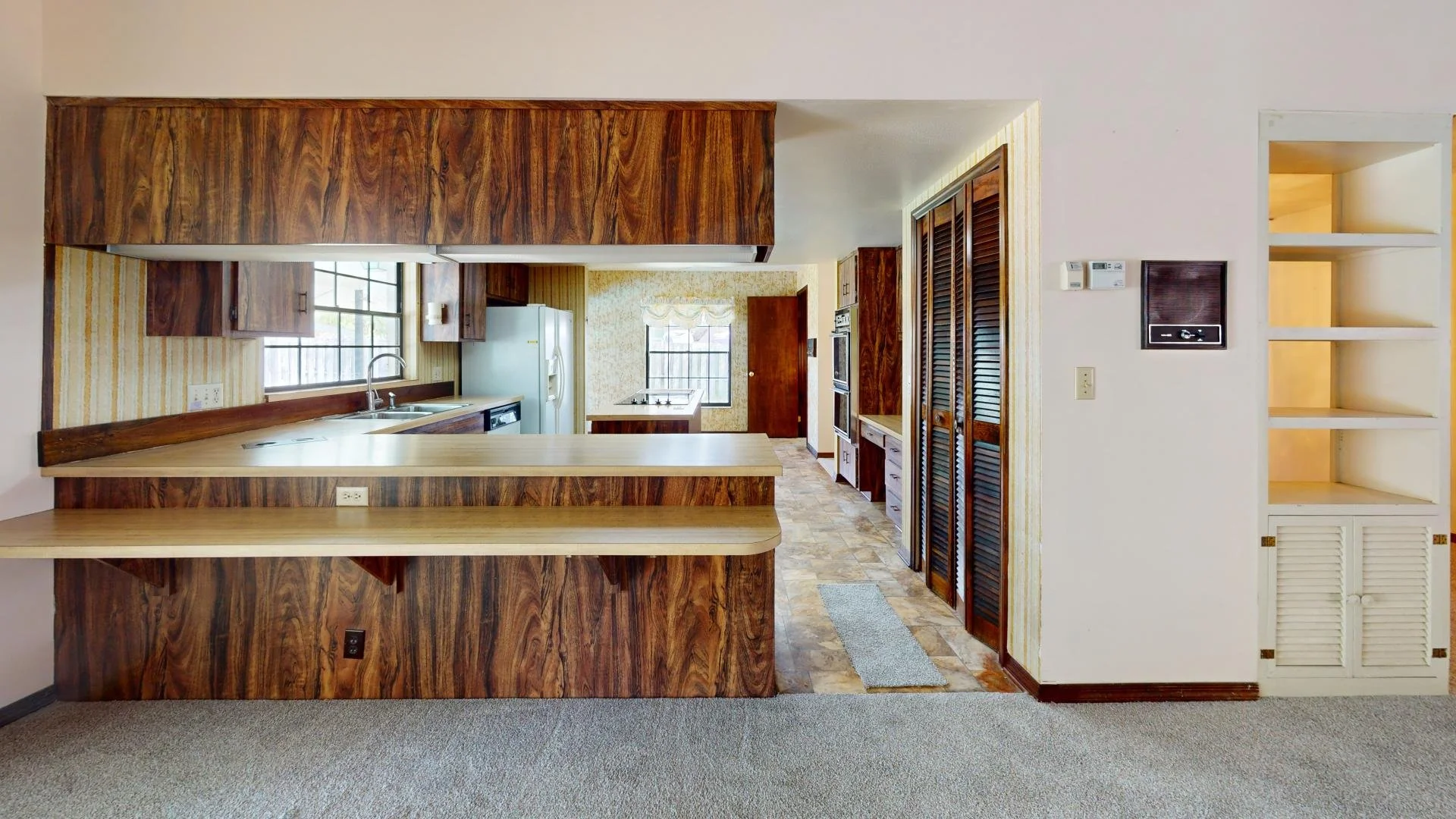 kitchen 1.jpg