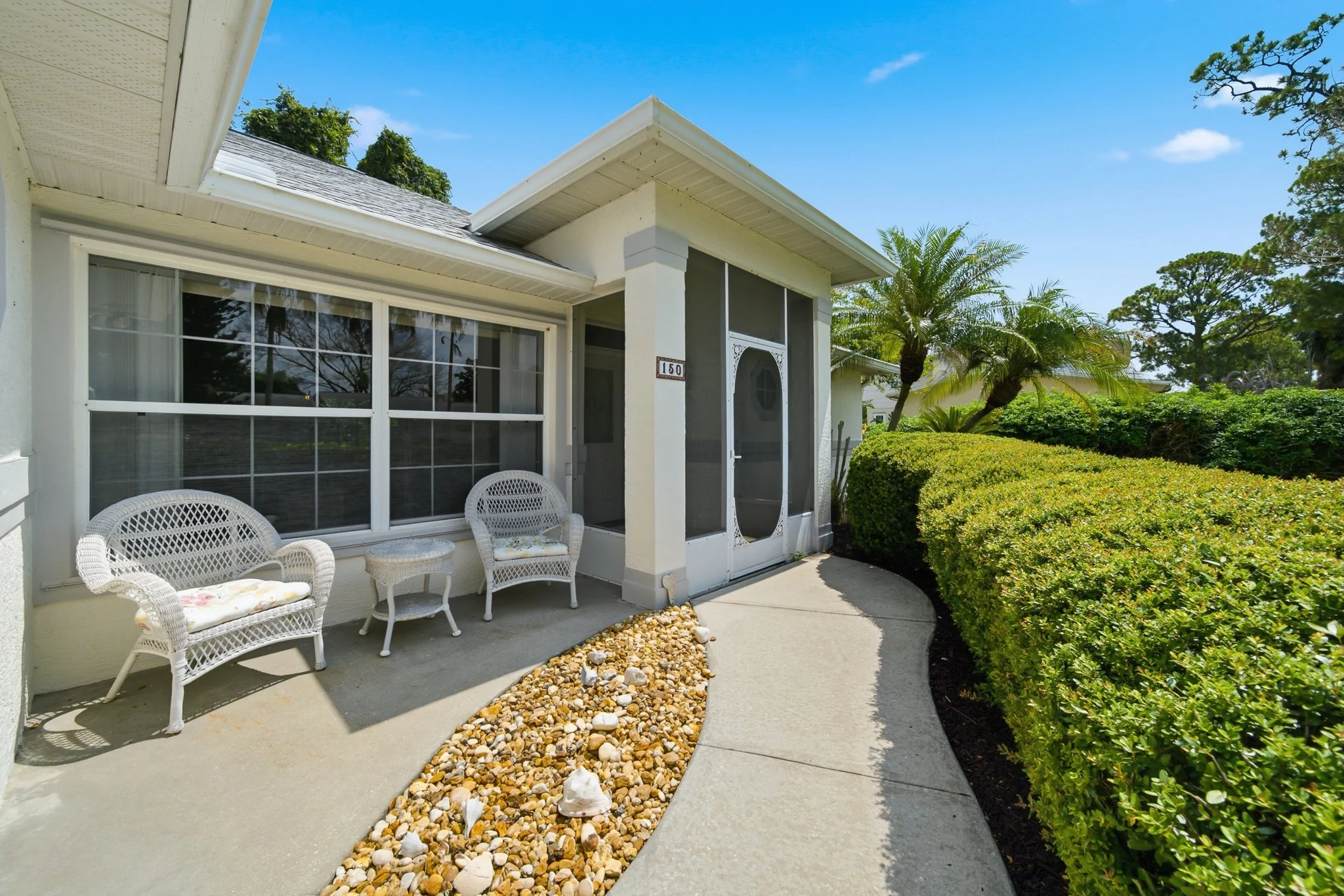 front entry walkway.jpg