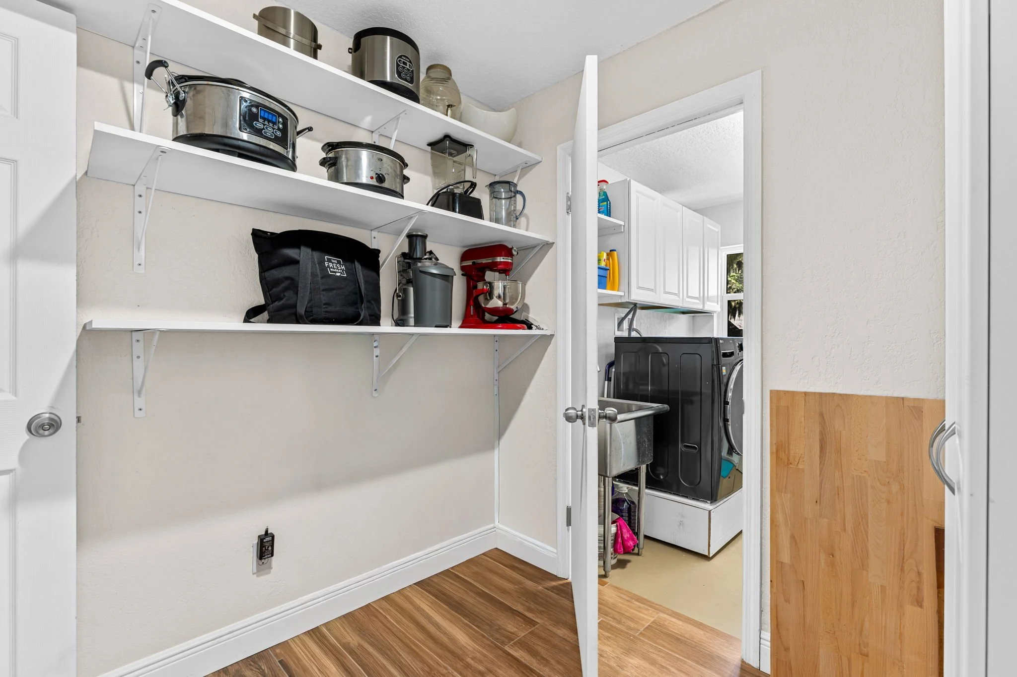 pantry 2.jpg