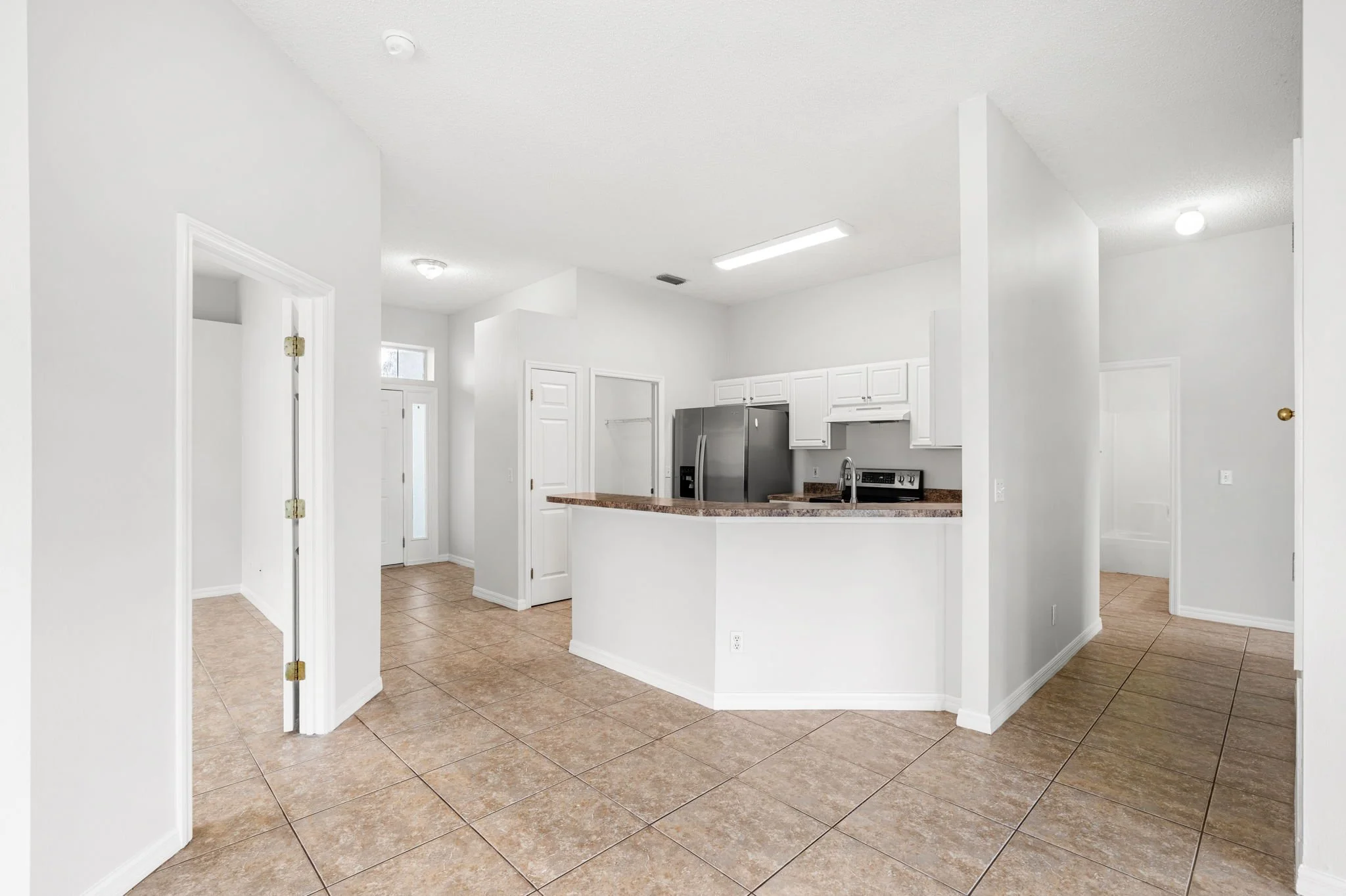 kitchen 2.jpg