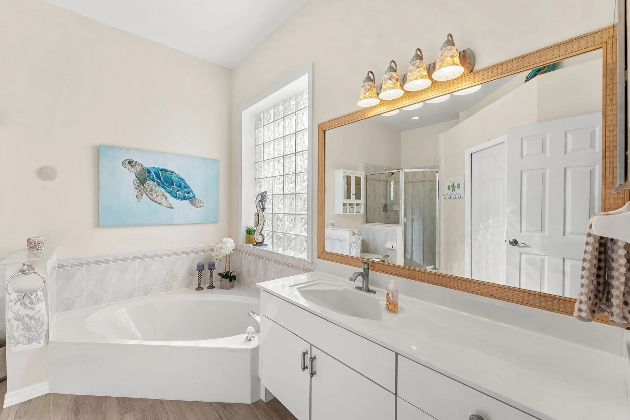 primary bath 2.jpg