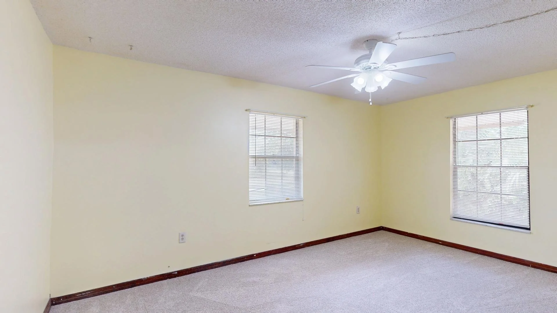 bedroom 4.jpg