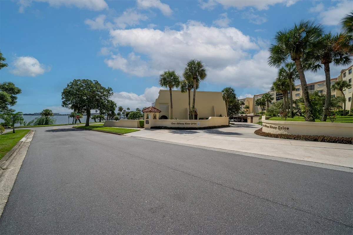Front entrance of 115 River Drive Condos in Cocoa Florida