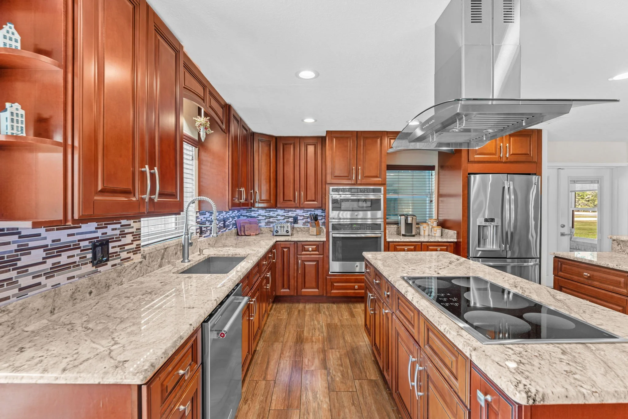 kitchen 4.jpg