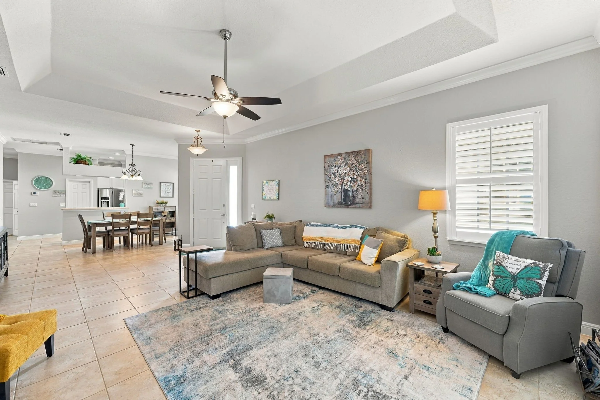 livingroom 4.jpg