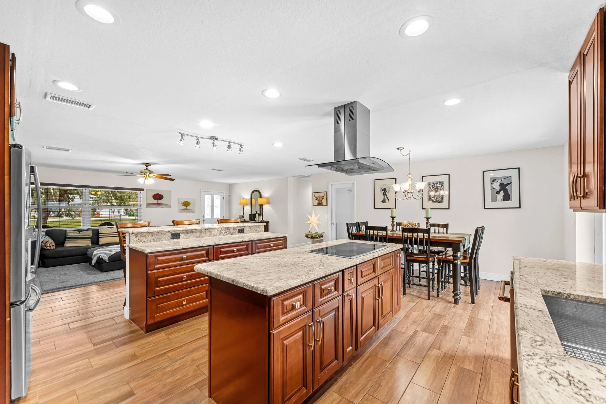 kitchen 6.jpg