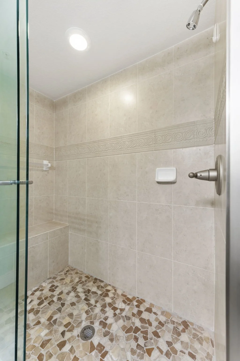 hall bath 1.jpg