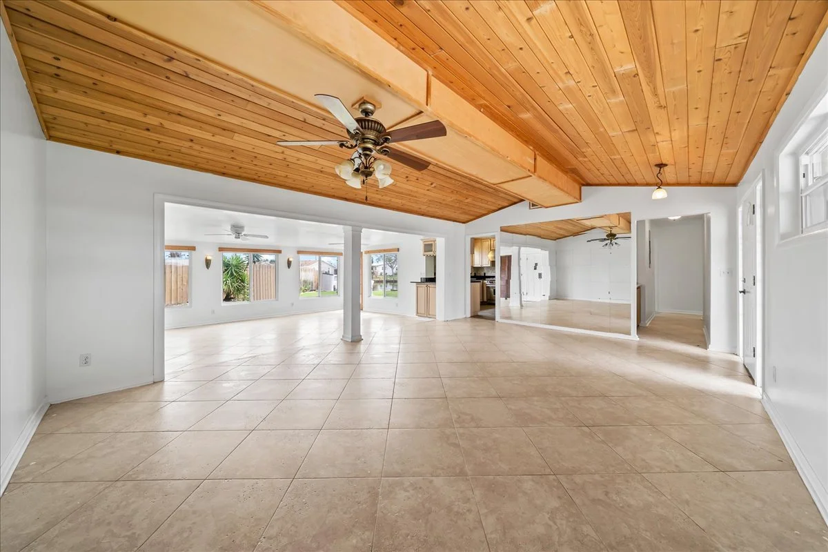 living room 3.jpg