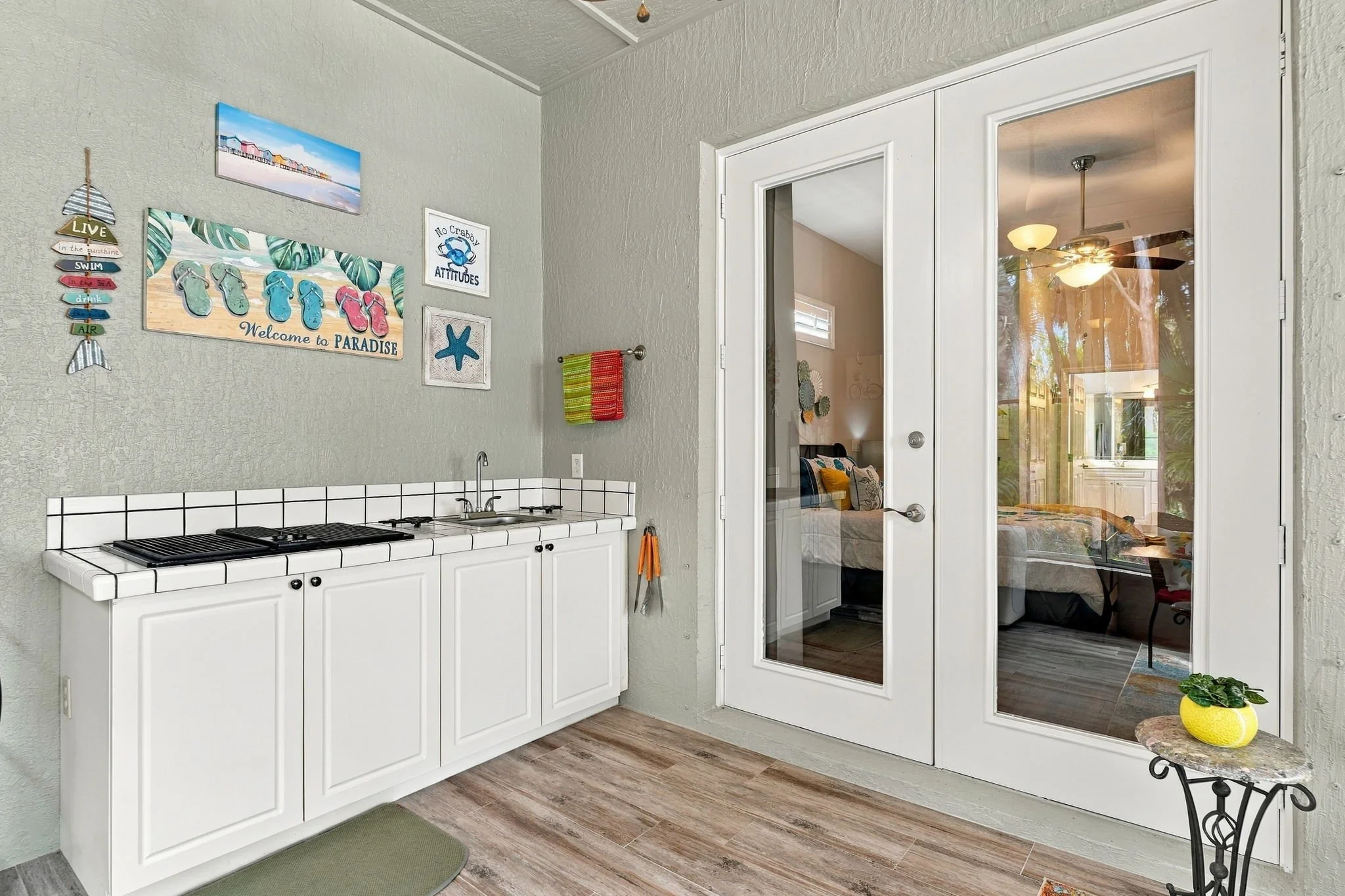 florida room 3.jpg