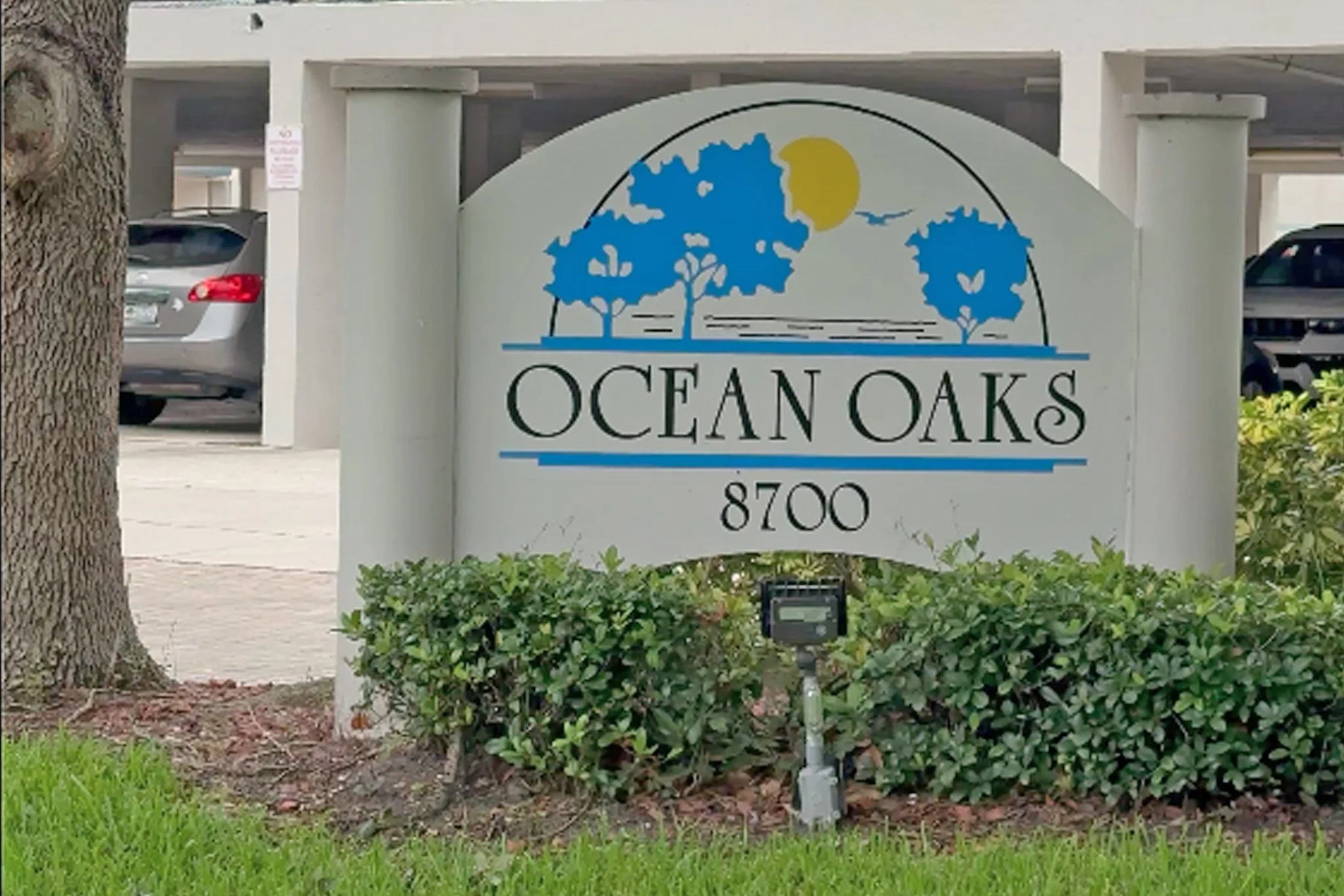 community sign.jpg