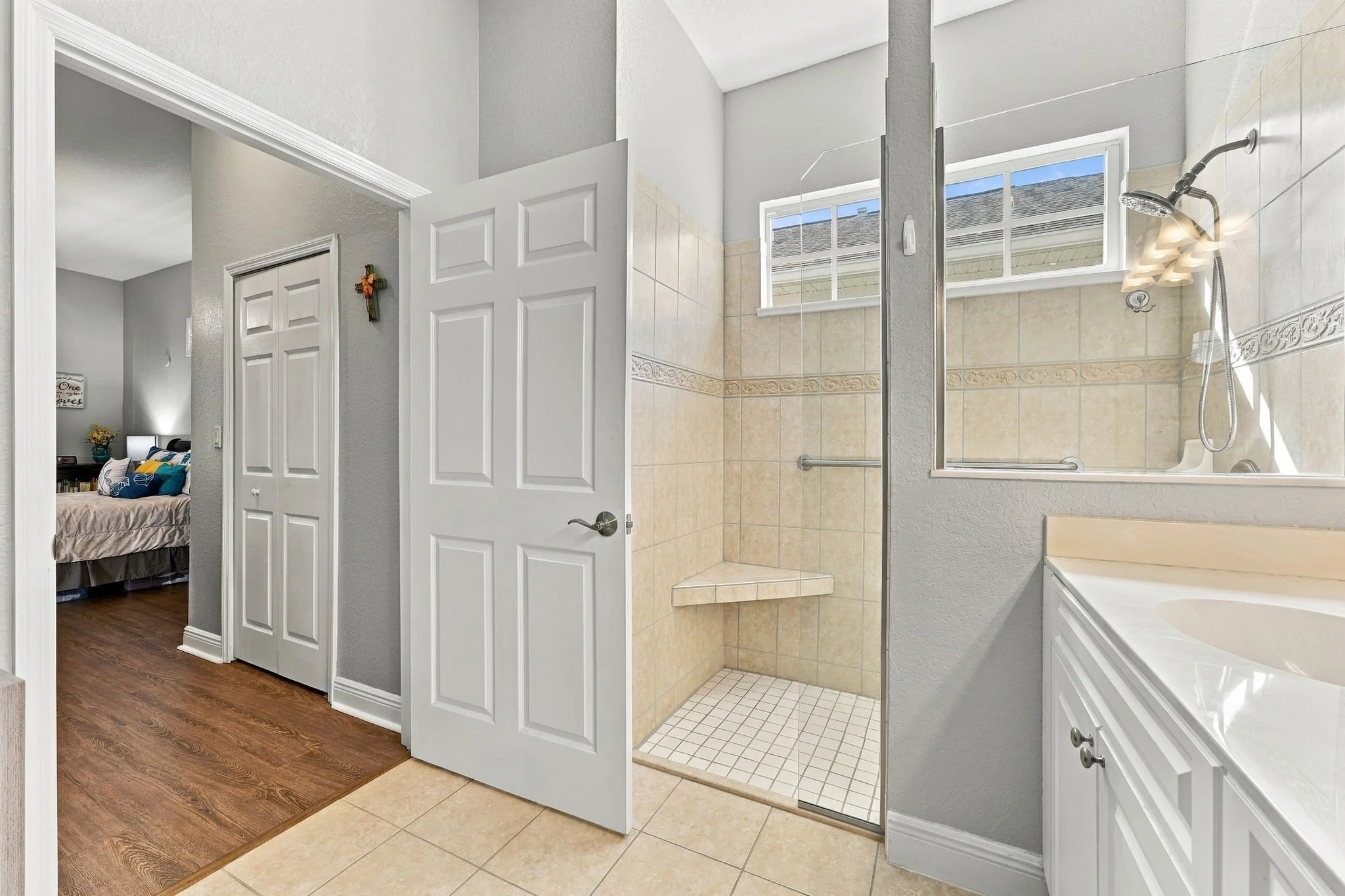 primary bath 2.jpg