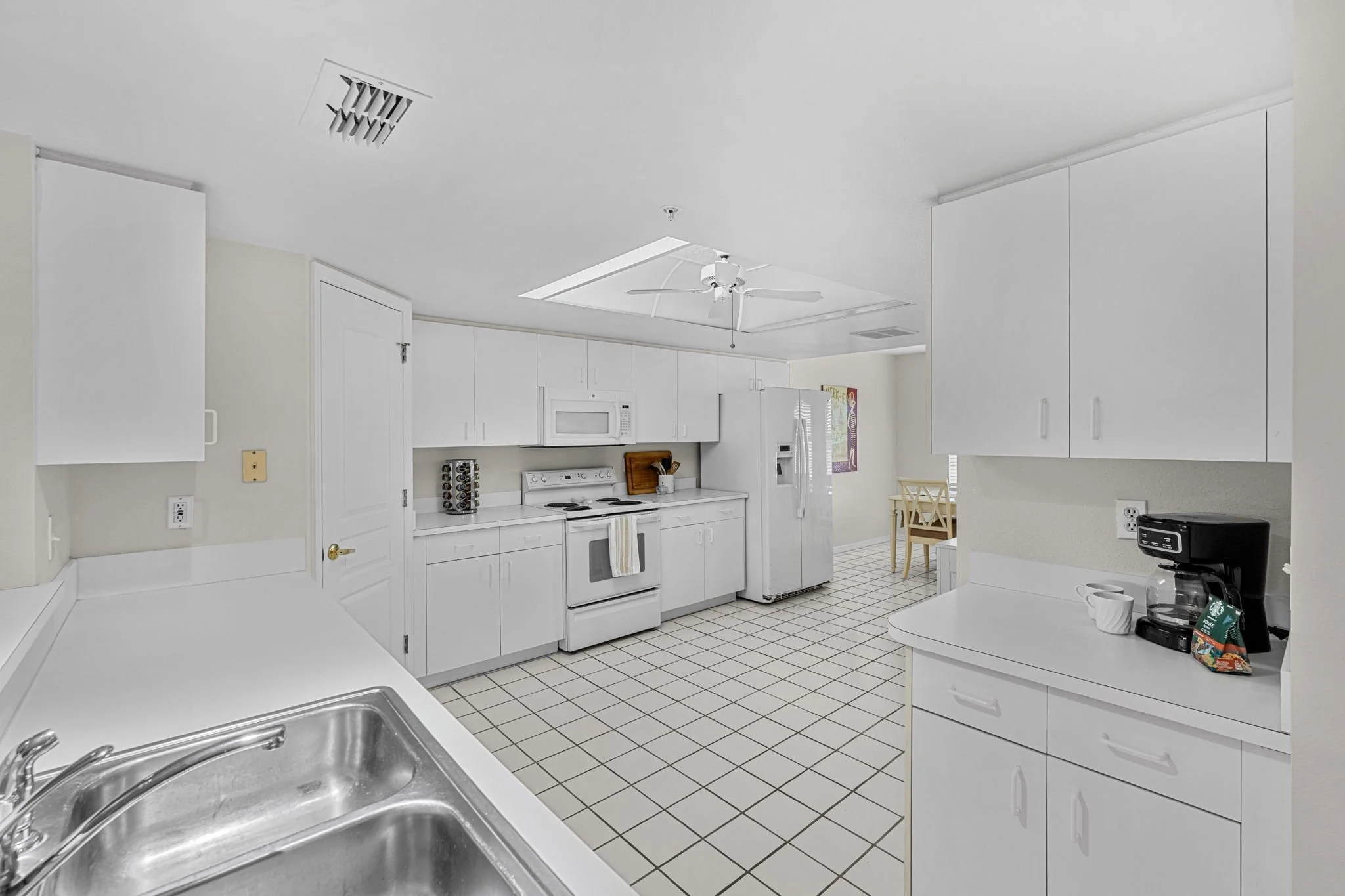 kitchen 3.jpg