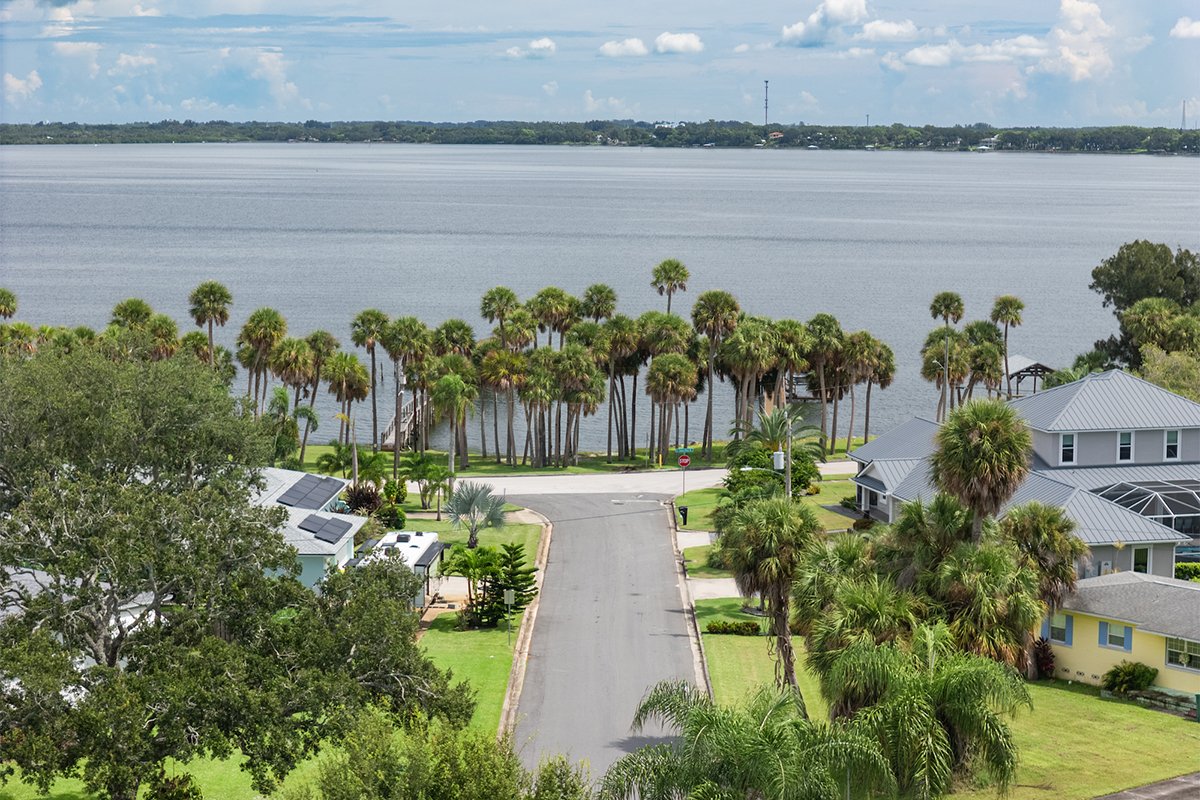 Indian Hill neighborhood view toward Indian River, Cocoa