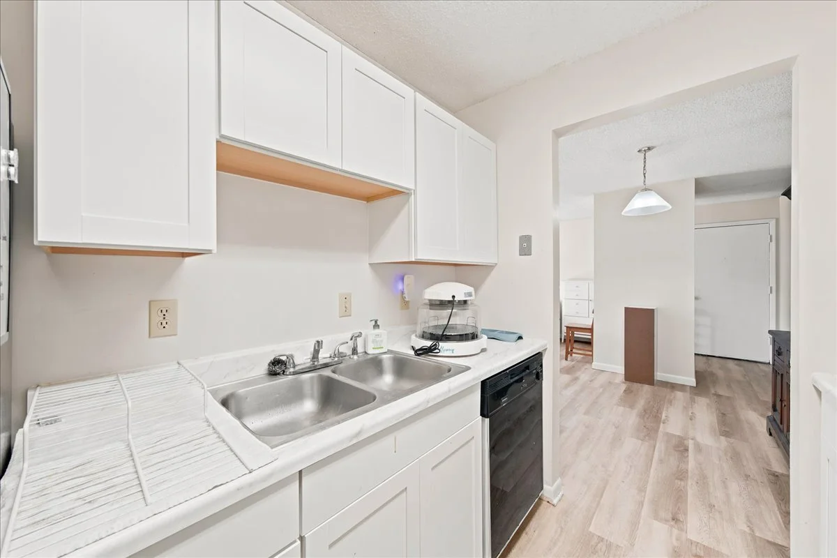 Kitchen 3.jpg