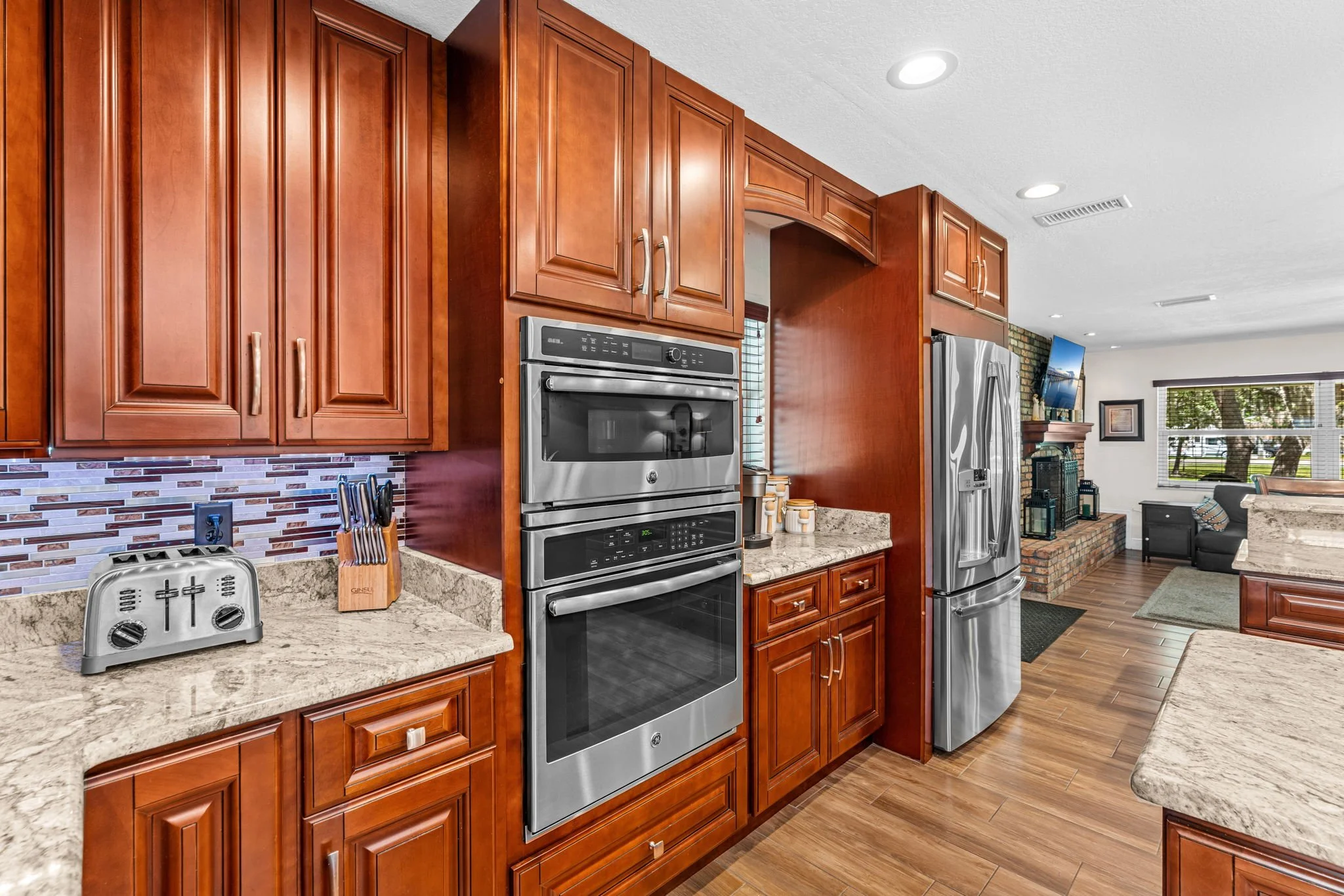 kitchen 5.jpg