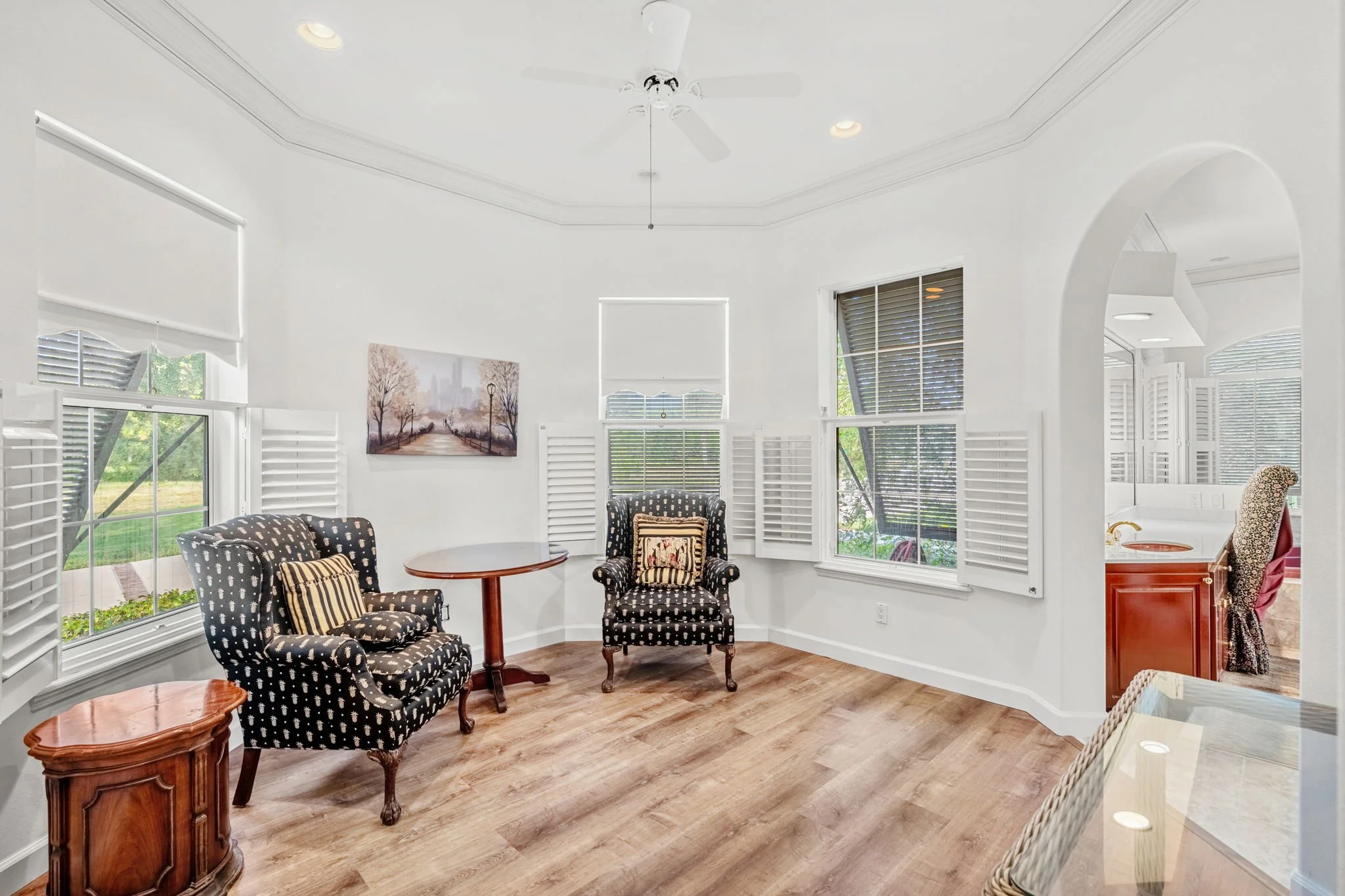 primary bedroom 4.jpg