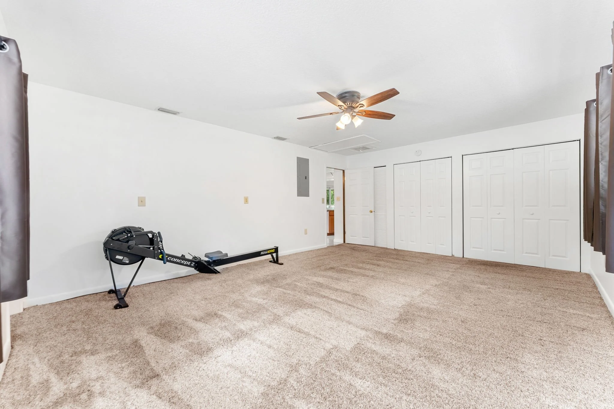 bedroom 4-2.jpg
