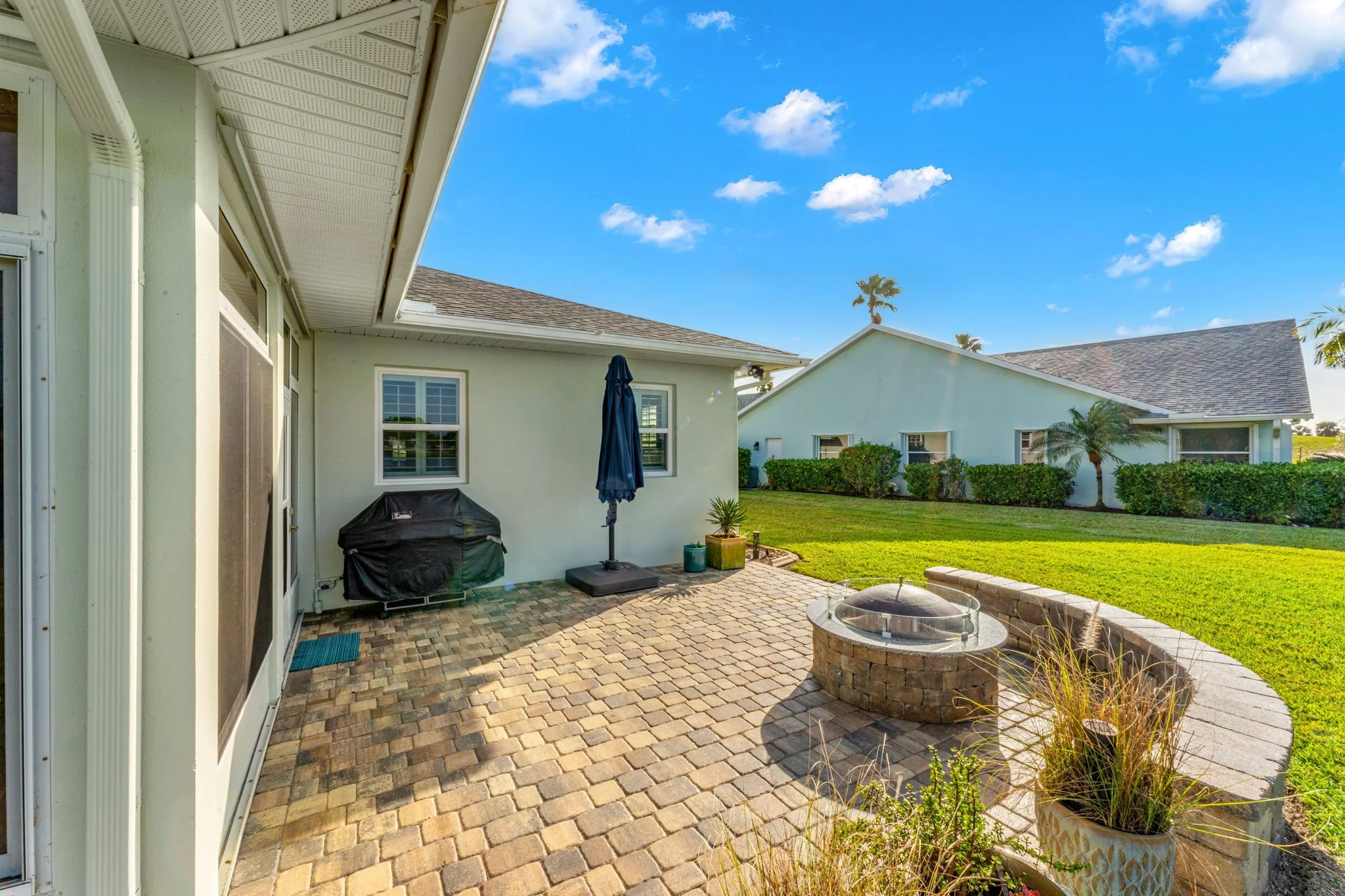 patio 2.jpg