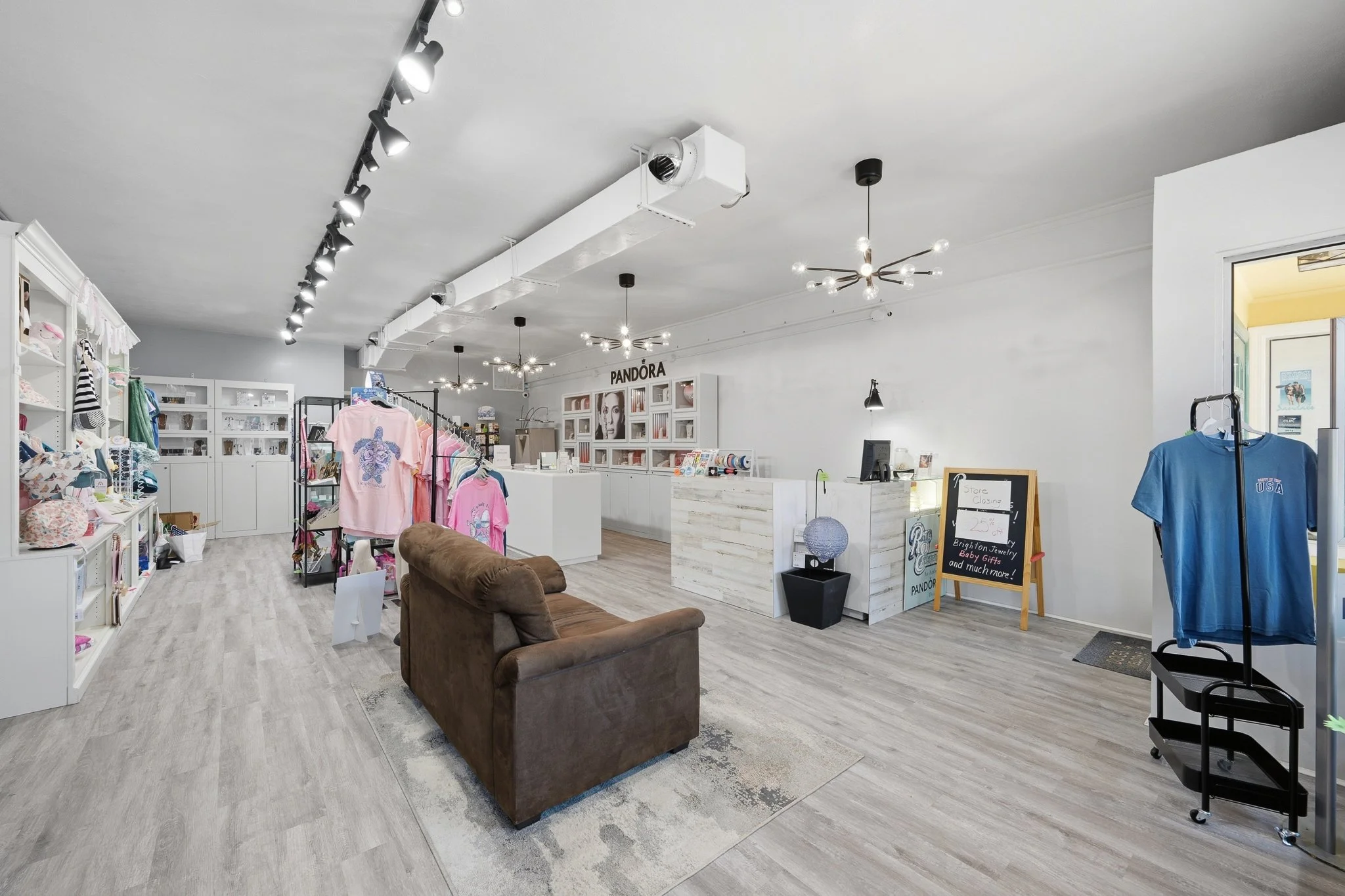 interior 2.jpg